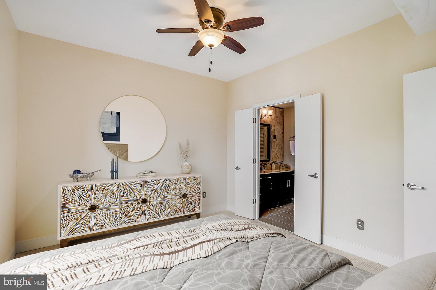 910 M ST NW #516, WASHINGTON, District Of Columbia 20001, 1 Bedroom Bedrooms, ,2 BathroomsBathrooms,Residential,For sale,910 M ST NW #516,DCDC2225734 MLS # DCDC2225734