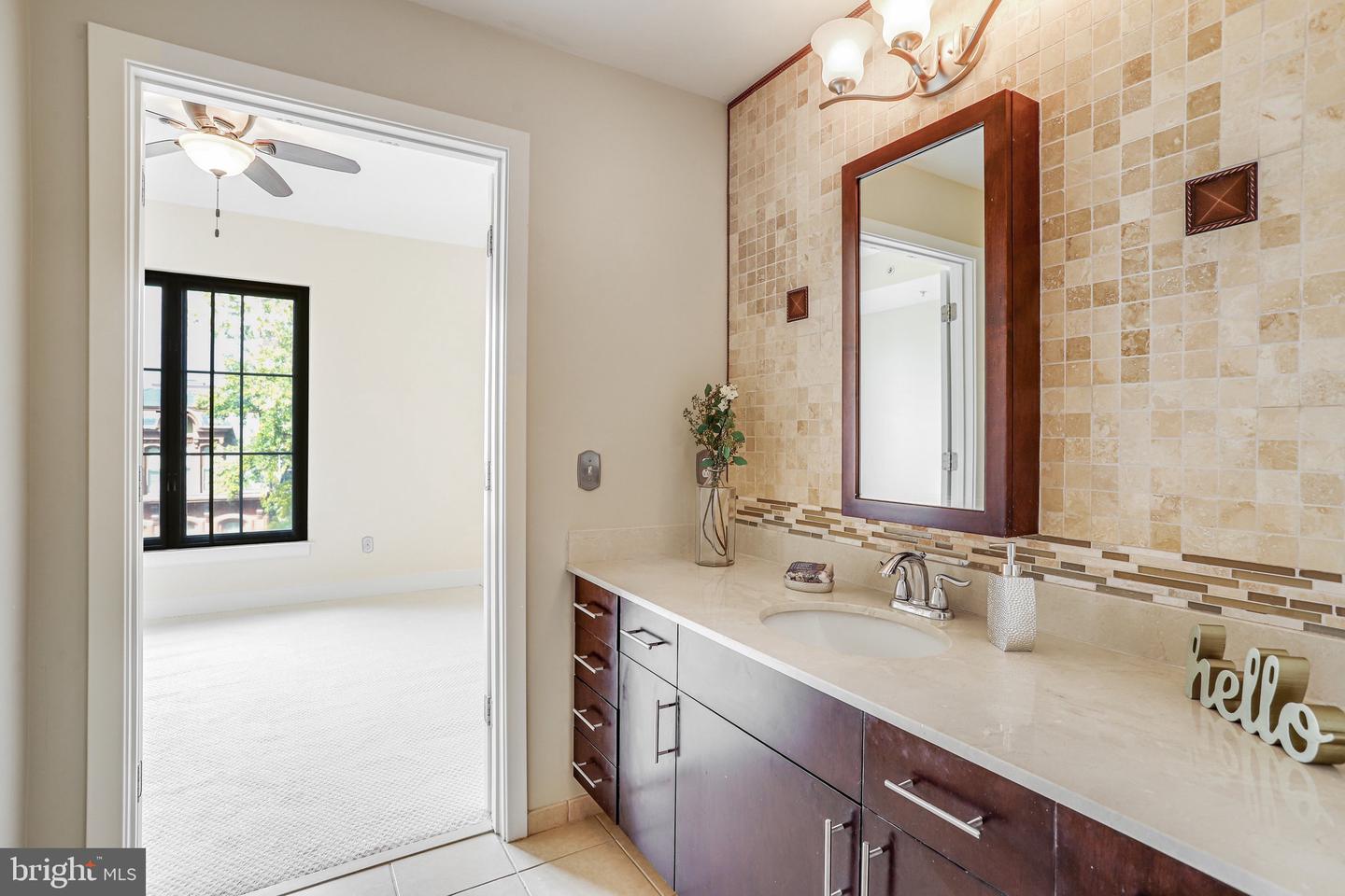 910 M ST NW #516, WASHINGTON, District Of Columbia 20001, 1 Bedroom Bedrooms, ,2 BathroomsBathrooms,Residential,For sale,910 M ST NW #516,DCDC2225734 MLS # DCDC2225734