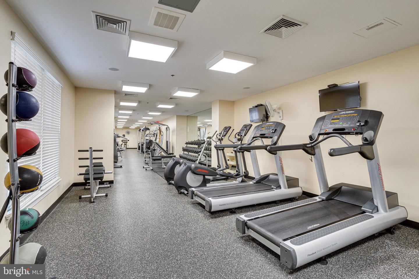 910 M ST NW #516, WASHINGTON, District Of Columbia 20001, 1 Bedroom Bedrooms, ,2 BathroomsBathrooms,Residential,For sale,910 M ST NW #516,DCDC2225734 MLS # DCDC2225734