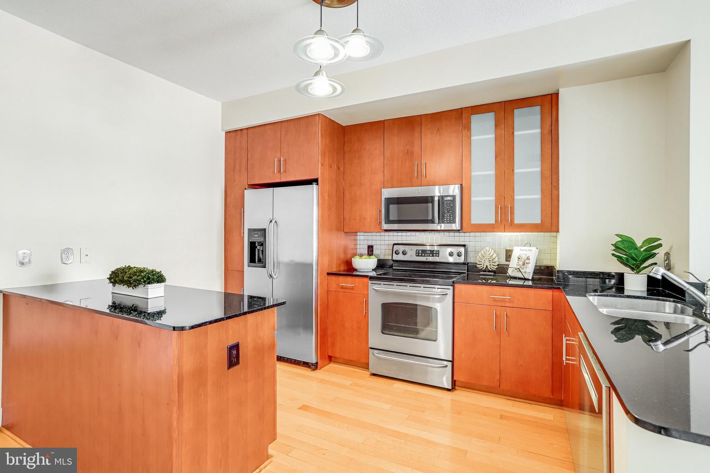 910 M ST NW #516, WASHINGTON, District Of Columbia 20001, 1 Bedroom Bedrooms, ,2 BathroomsBathrooms,Residential,For sale,910 M ST NW #516,DCDC2225734 MLS # DCDC2225734