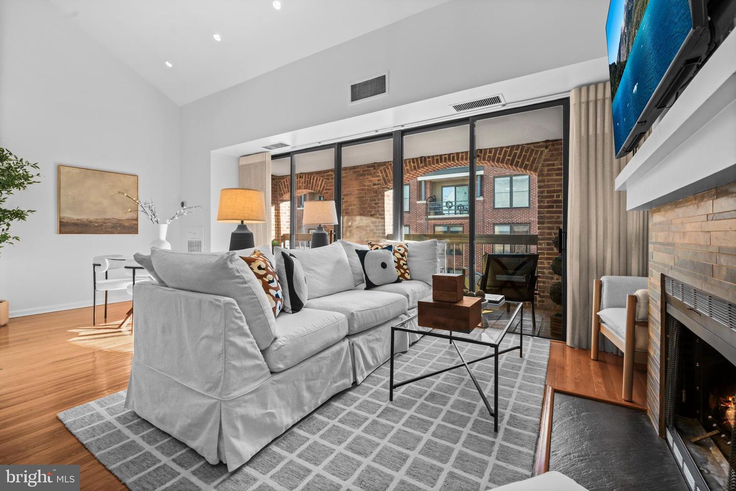 3225 GRACE ST NW #219, WASHINGTON, District Of Columbia 20007, 2 Bedrooms Bedrooms, ,1 BathroomBathrooms,Residential,For sale,3225 GRACE ST NW #219,DCDC2226014 MLS # DCDC2226014