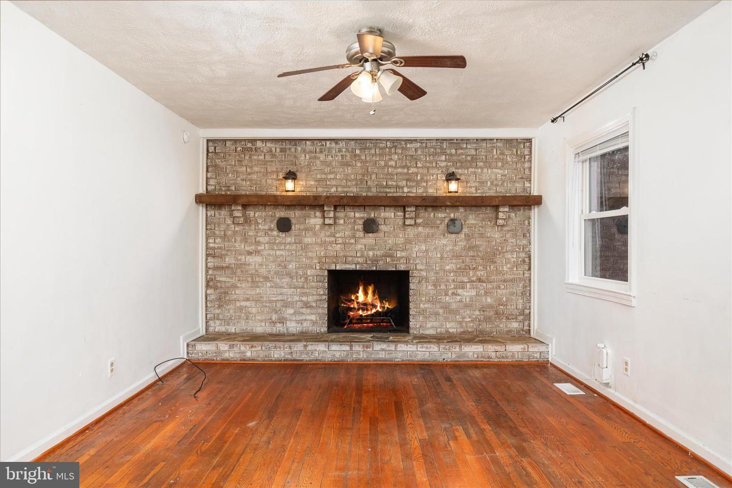 514 MANASSAS AVE, FRONT ROYAL, Virginia 22630, 2 Bedrooms Bedrooms, ,1 BathroomBathrooms,Residential,For sale,514 MANASSAS AVE,VAWR2012542 MLS # VAWR2012542