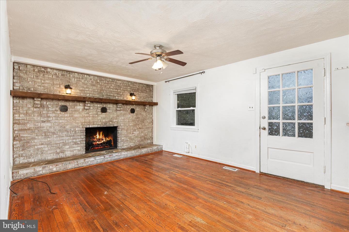 514 MANASSAS AVE, FRONT ROYAL, Virginia 22630, 2 Bedrooms Bedrooms, ,1 BathroomBathrooms,Residential,For sale,514 MANASSAS AVE,VAWR2012542 MLS # VAWR2012542