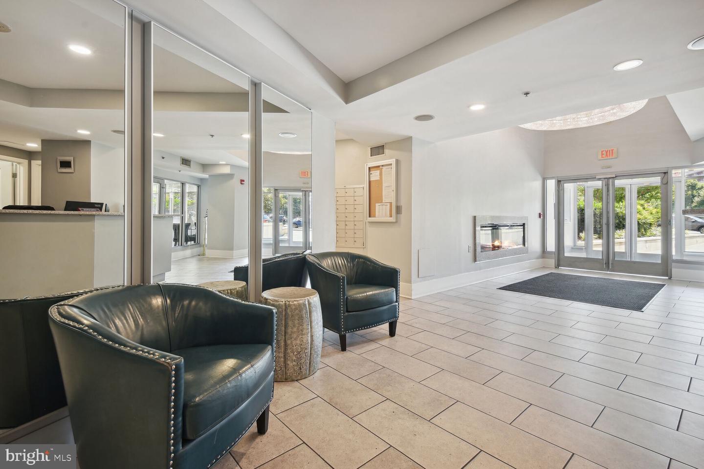 555 MASSACHUSETTS AVE NW #406, WASHINGTON, District Of Columbia 20001, 1 Bedroom Bedrooms, ,1 BathroomBathrooms,Residential,For sale,555 MASSACHUSETTS AVE NW #406,DCDC2226998 MLS # DCDC2226998