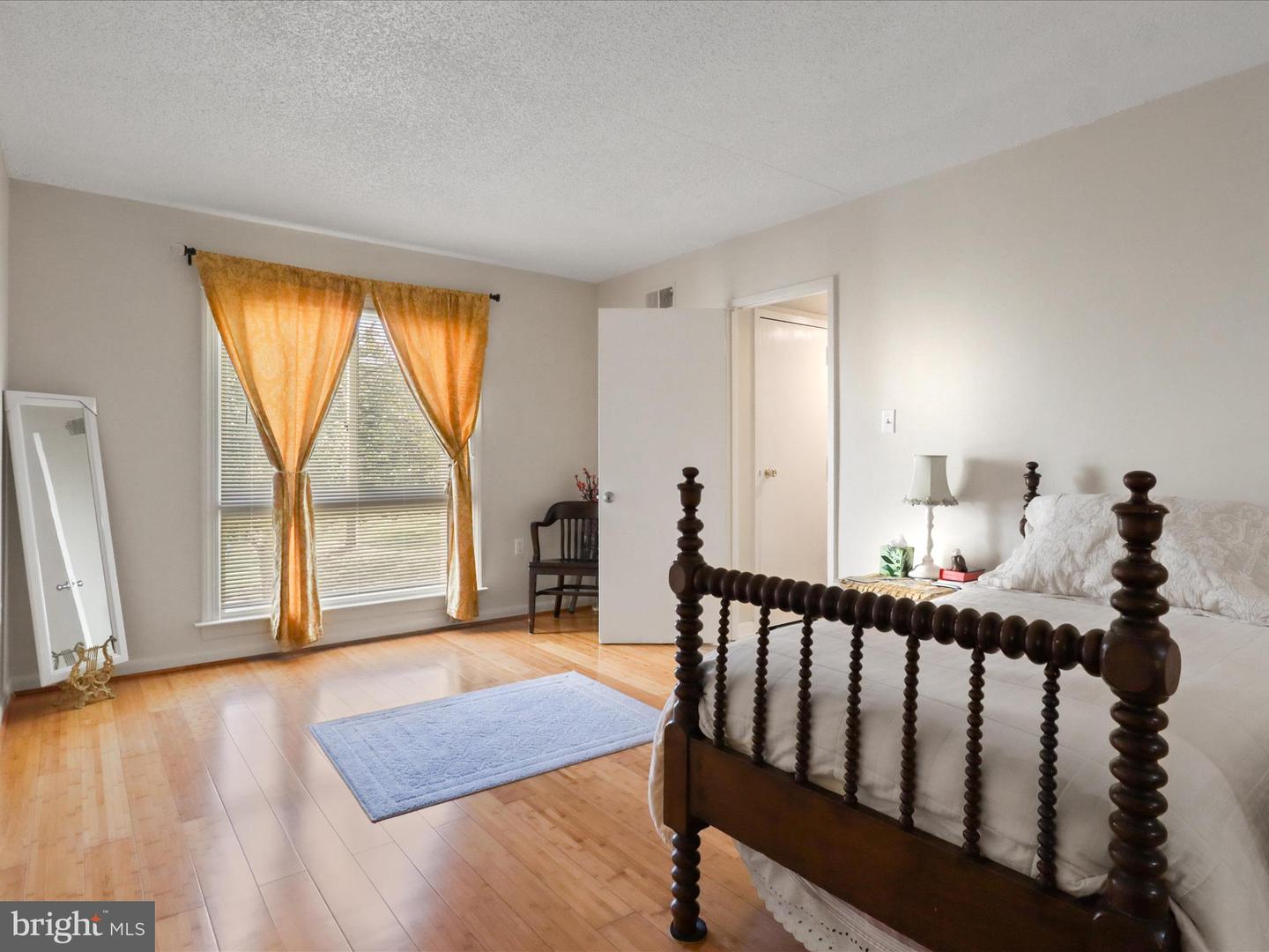 8607-D VILLAGE WAY #07/8607D, ALEXANDRIA, Virginia 22309, 3 Bedrooms Bedrooms, ,2 BathroomsBathrooms,Residential,For sale,8607-D VILLAGE WAY #07/8607D,VAFX2274696 MLS # VAFX2274696