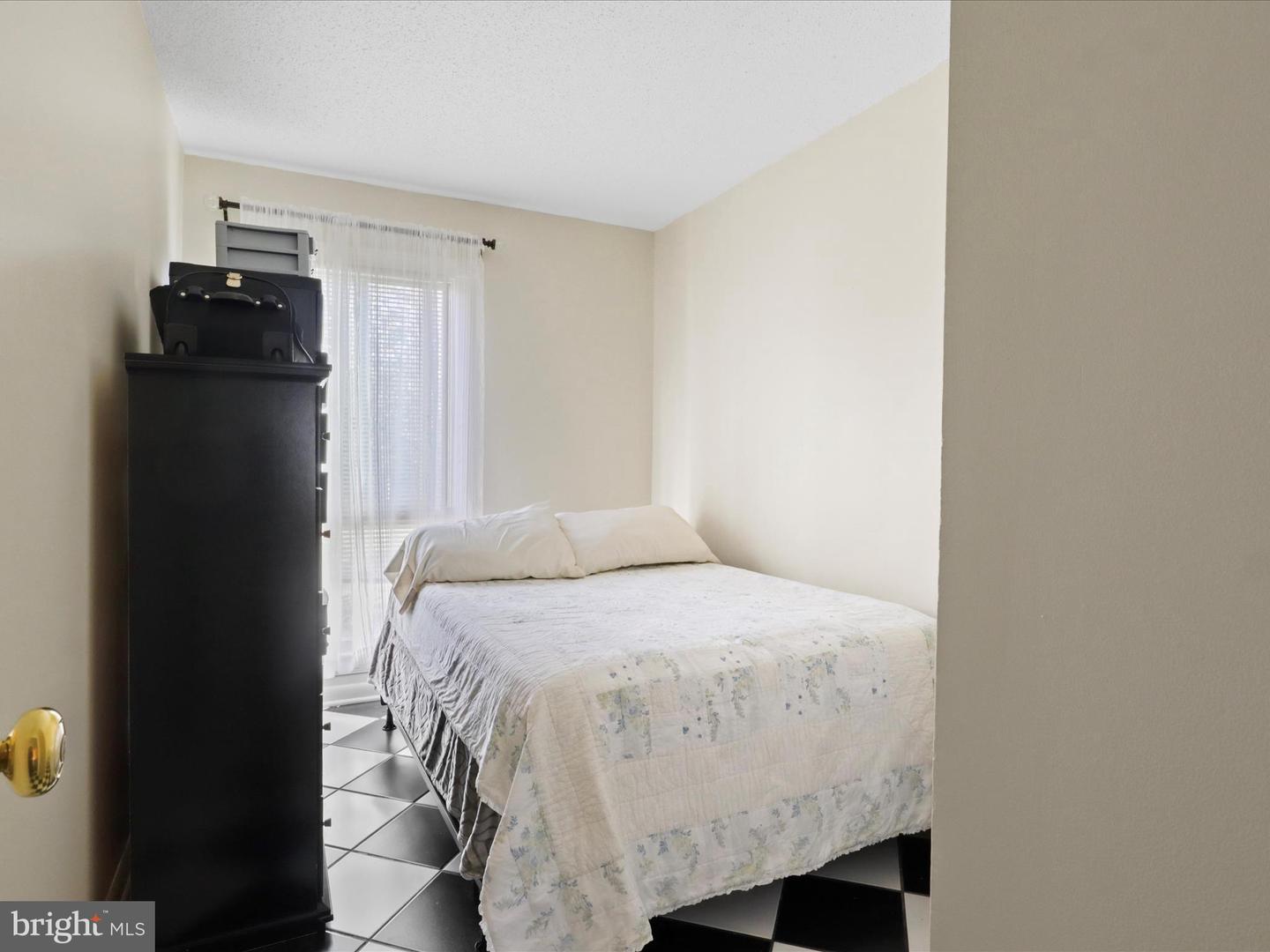 8607-D VILLAGE WAY #07/8607D, ALEXANDRIA, Virginia 22309, 3 Bedrooms Bedrooms, ,2 BathroomsBathrooms,Residential,For sale,8607-D VILLAGE WAY #07/8607D,VAFX2274696 MLS # VAFX2274696