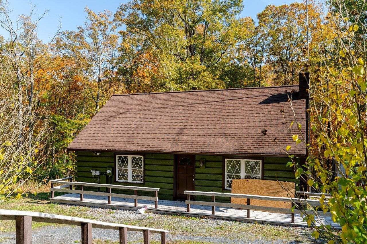 115 RISK RD, NEW MARKET, Virginia 22844, 2 Bedrooms Bedrooms, ,1 BathroomBathrooms,Residential,115 RISK RD,670579 MLS # 670579 115 RISK RD, NEW MARKET, Virginia 22844, 2 Bedrooms Bedrooms, ,1 BathroomBathrooms,Residential,115 RISK RD,670579 MLS # 670579