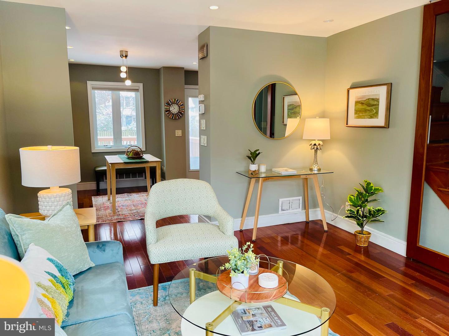 5-A CUSTIS AVE E, ALEXANDRIA, Virginia 22301, 3 Bedrooms Bedrooms, ,2 BathroomsBathrooms,Residential,For sale,5-A CUSTIS AVE E,VAAX2051080 MLS # VAAX2051080