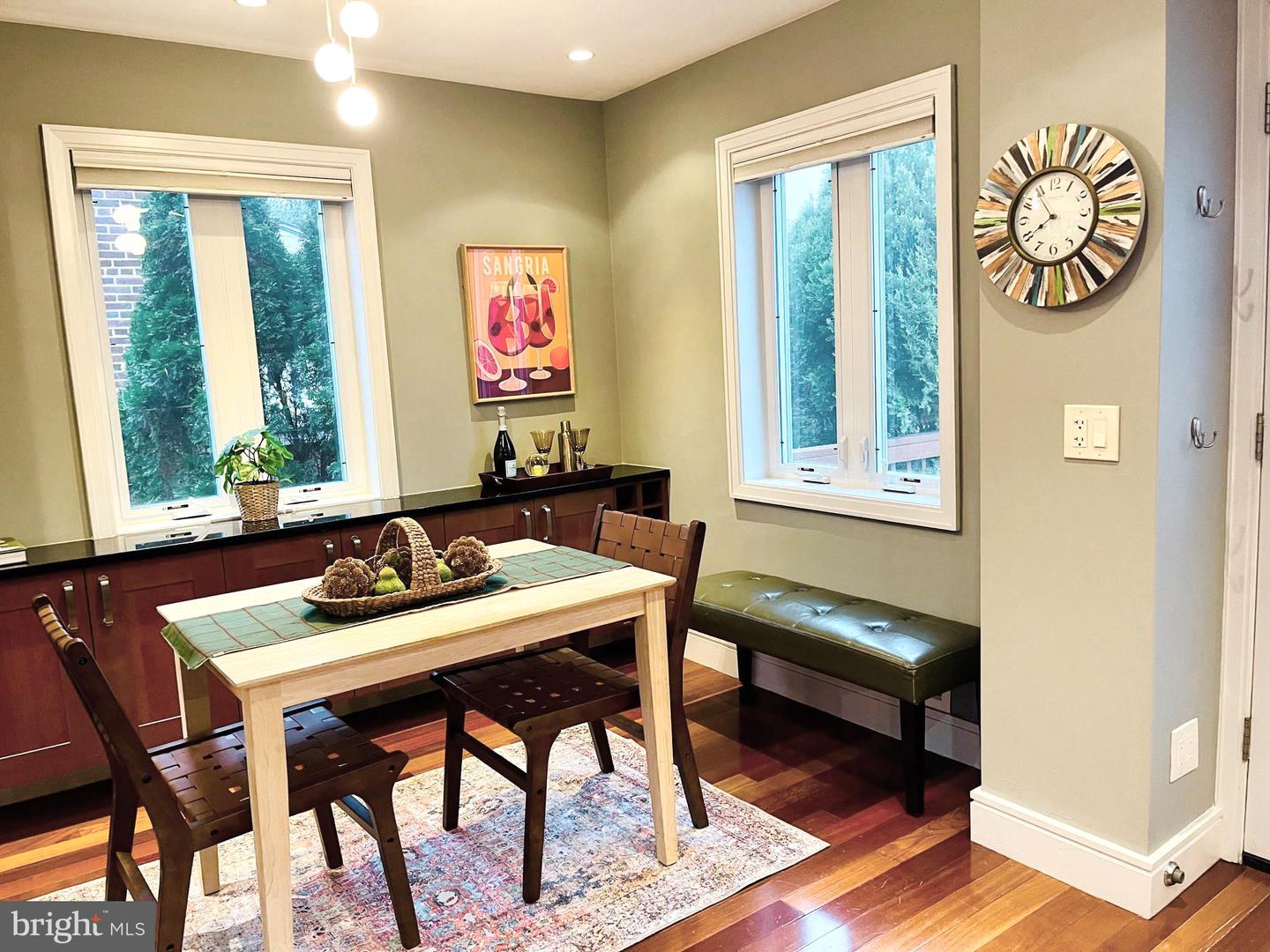 5-A CUSTIS AVE E, ALEXANDRIA, Virginia 22301, 3 Bedrooms Bedrooms, ,2 BathroomsBathrooms,Residential,For sale,5-A CUSTIS AVE E,VAAX2051080 MLS # VAAX2051080