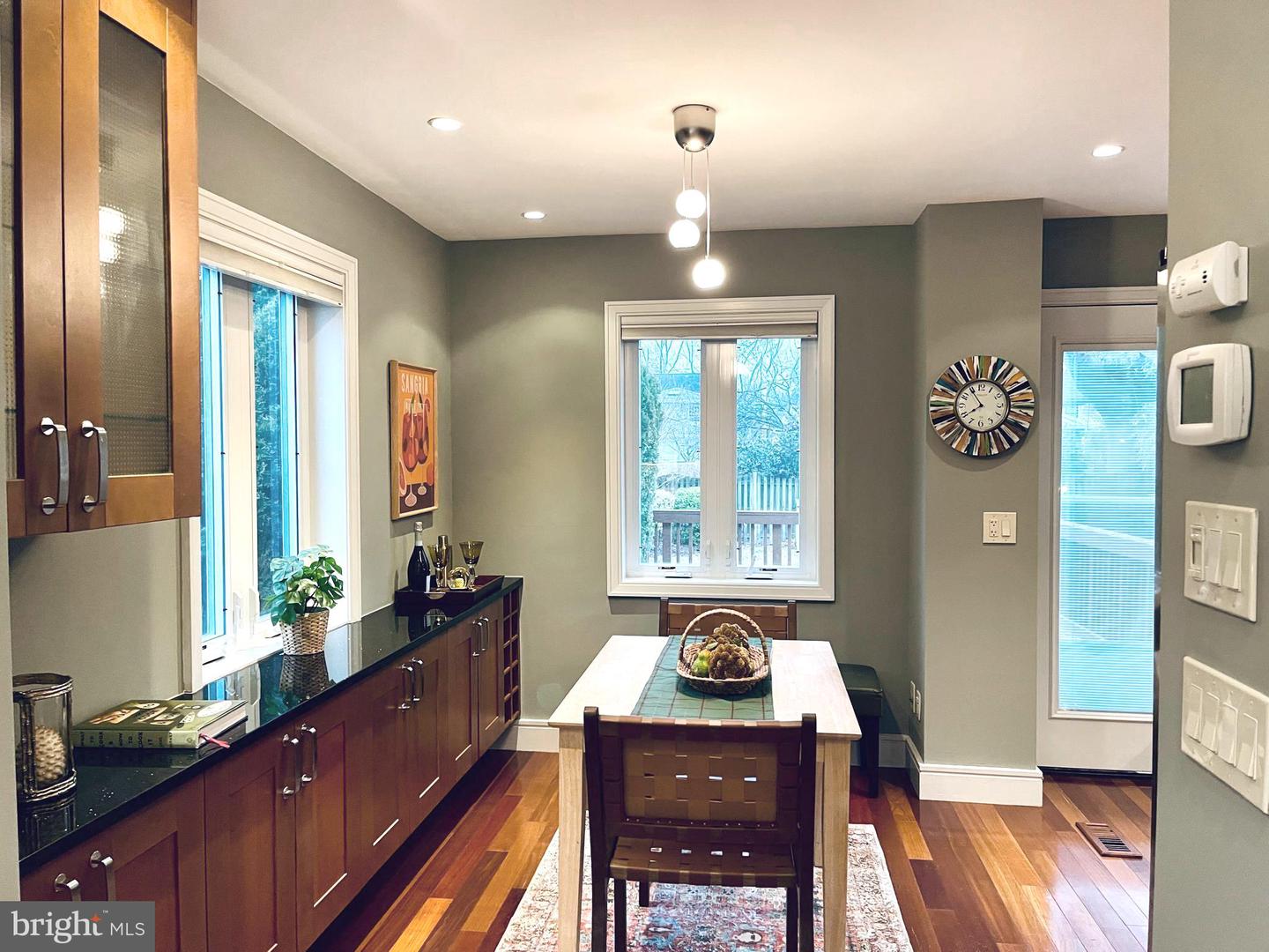 5-A CUSTIS AVE E, ALEXANDRIA, Virginia 22301, 3 Bedrooms Bedrooms, ,2 BathroomsBathrooms,Residential,For sale,5-A CUSTIS AVE E,VAAX2051080 MLS # VAAX2051080