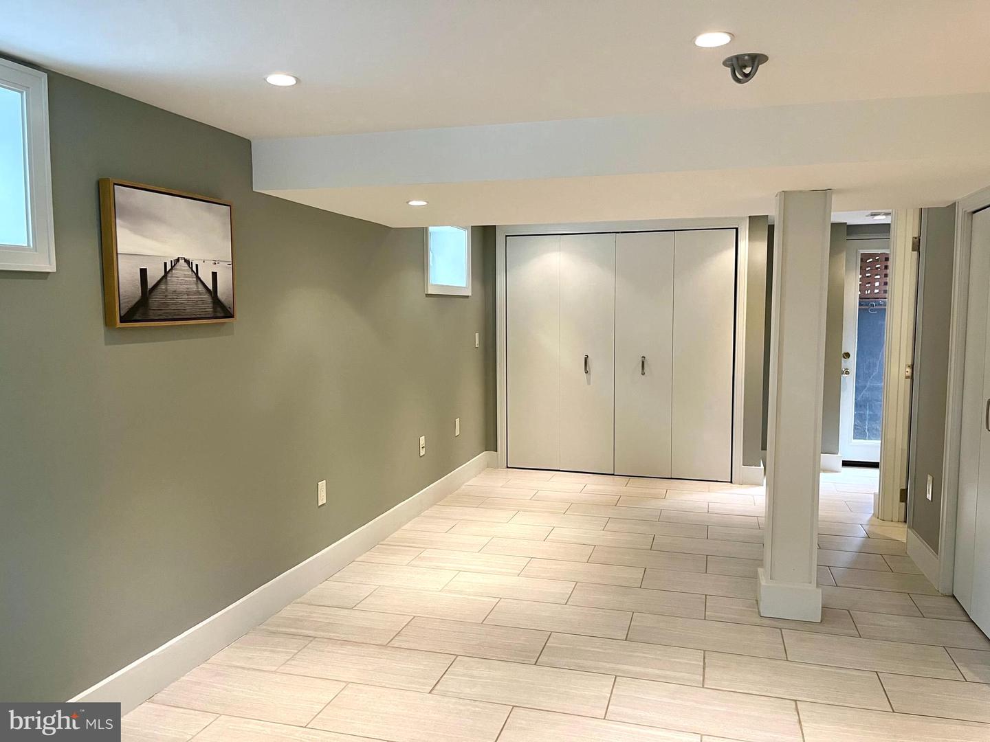 5-A CUSTIS AVE E, ALEXANDRIA, Virginia 22301, 3 Bedrooms Bedrooms, ,2 BathroomsBathrooms,Residential,For sale,5-A CUSTIS AVE E,VAAX2051080 MLS # VAAX2051080