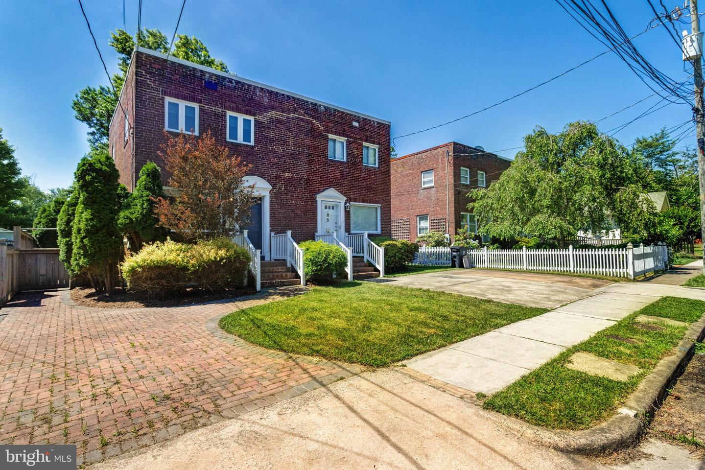 5-A CUSTIS AVE E, ALEXANDRIA, Virginia 22301, 3 Bedrooms Bedrooms, ,2 BathroomsBathrooms,Residential,For sale,5-A CUSTIS AVE E,VAAX2051080 MLS # VAAX2051080