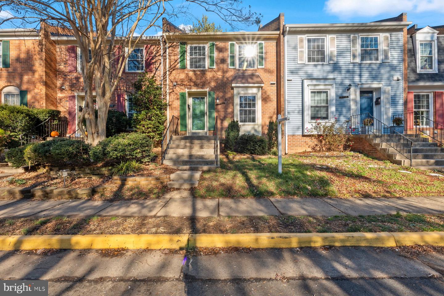 9954 WOOD WREN CT, FAIRFAX, Virginia 22032, 3 Bedrooms Bedrooms, ,2 BathroomsBathrooms,Residential,For sale,9954 WOOD WREN CT,VAFX2276252 MLS # VAFX2276252