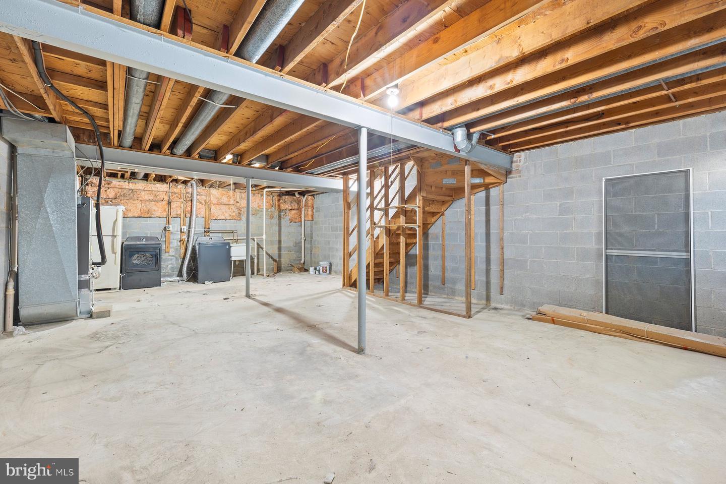 9954 WOOD WREN CT, FAIRFAX, Virginia 22032, 3 Bedrooms Bedrooms, ,2 BathroomsBathrooms,Residential,For sale,9954 WOOD WREN CT,VAFX2276252 MLS # VAFX2276252