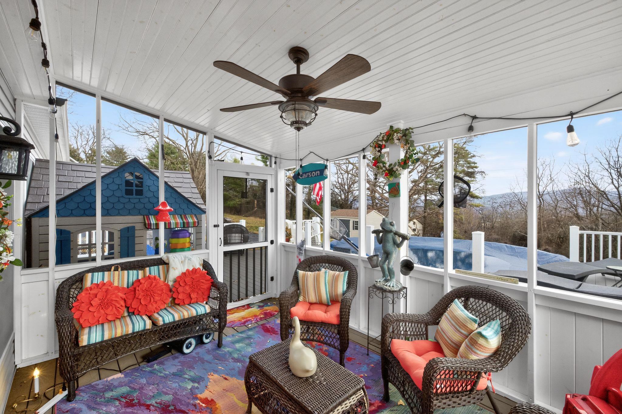 55 EMERSON PL, FAIRFIELD, Virginia 24435, 3 Bedrooms Bedrooms, ,3 BathroomsBathrooms,Residential,55 EMERSON PL,671611 MLS # 671611