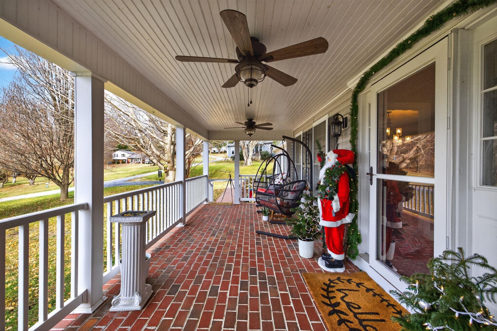 55 EMERSON PL, FAIRFIELD, Virginia 24435, 3 Bedrooms Bedrooms, ,3 BathroomsBathrooms,Residential,55 EMERSON PL,671611 MLS # 671611 55 EMERSON PL, FAIRFIELD, Virginia 24435, 3 Bedrooms Bedrooms, ,3 BathroomsBathrooms,Residential,55 EMERSON PL,671611 MLS # 671611