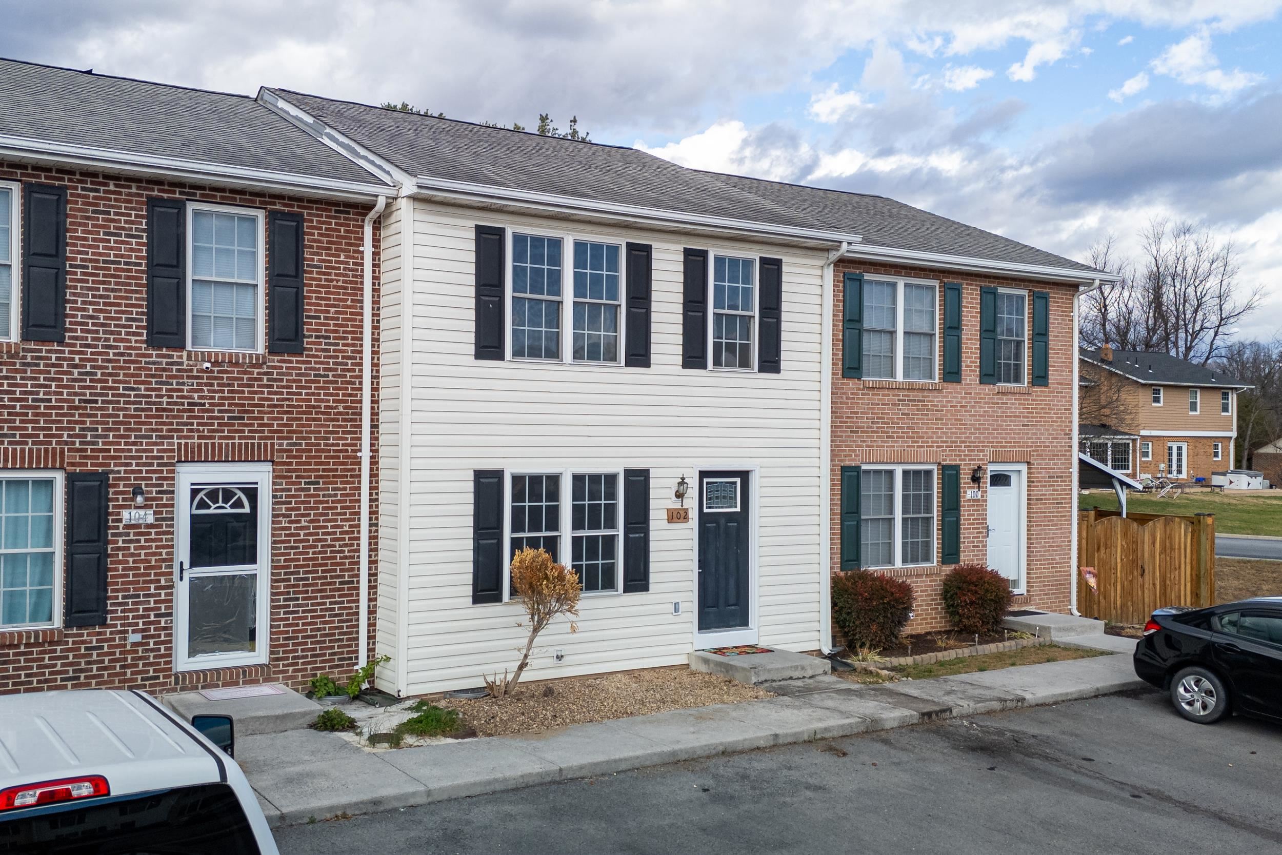 102 KADIES LN, EDINBURG, Virginia 22824, 3 Bedrooms Bedrooms, ,1 BathroomBathrooms,Residential,102 KADIES LN,671612 MLS # 671612 102 KADIES LN, EDINBURG, Virginia 22824, 3 Bedrooms Bedrooms, ,1 BathroomBathrooms,Residential,102 KADIES LN,671612 MLS # 671612