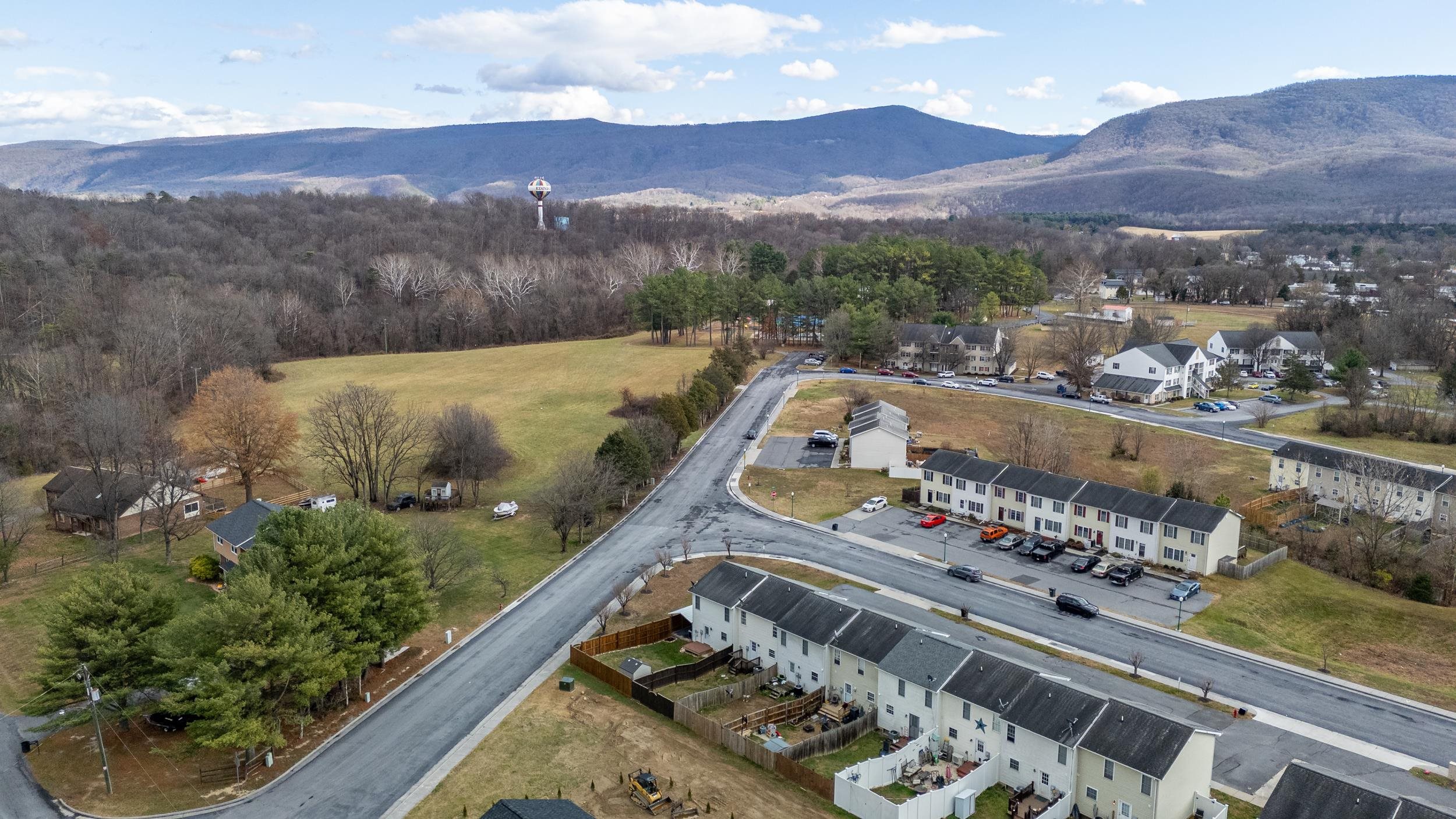 102 KADIES LN, EDINBURG, Virginia 22824, 3 Bedrooms Bedrooms, ,1 BathroomBathrooms,Residential,102 KADIES LN,671612 MLS # 671612 102 KADIES LN, EDINBURG, Virginia 22824, 3 Bedrooms Bedrooms, ,1 BathroomBathrooms,Residential,102 KADIES LN,671612 MLS # 671612