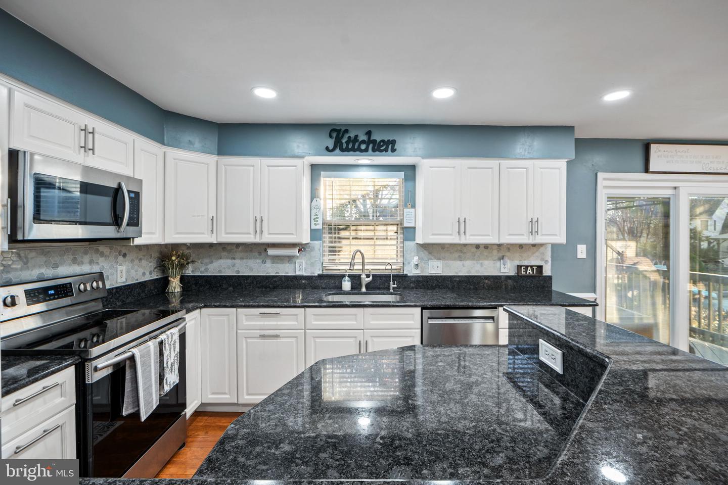 9302 NANCY ST, MANASSAS PARK, Virginia 20111, 5 Bedrooms Bedrooms, ,3 BathroomsBathrooms,Residential,For sale,9302 NANCY ST,VAMP2003430 MLS # VAMP2003430 9302 NANCY ST, MANASSAS PARK, Virginia 20111, 5 Bedrooms Bedrooms, ,3 BathroomsBathrooms,Residential,For sale,9302 NANCY ST,VAMP2003430 MLS # VAMP2003430