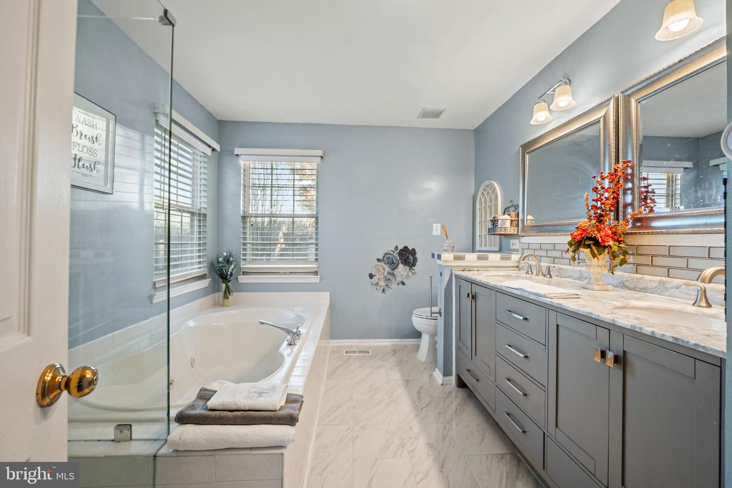 9302 NANCY ST, MANASSAS PARK, Virginia 20111, 5 Bedrooms Bedrooms, ,3 BathroomsBathrooms,Residential,For sale,9302 NANCY ST,VAMP2003430 MLS # VAMP2003430 9302 NANCY ST, MANASSAS PARK, Virginia 20111, 5 Bedrooms Bedrooms, ,3 BathroomsBathrooms,Residential,For sale,9302 NANCY ST,VAMP2003430 MLS # VAMP2003430