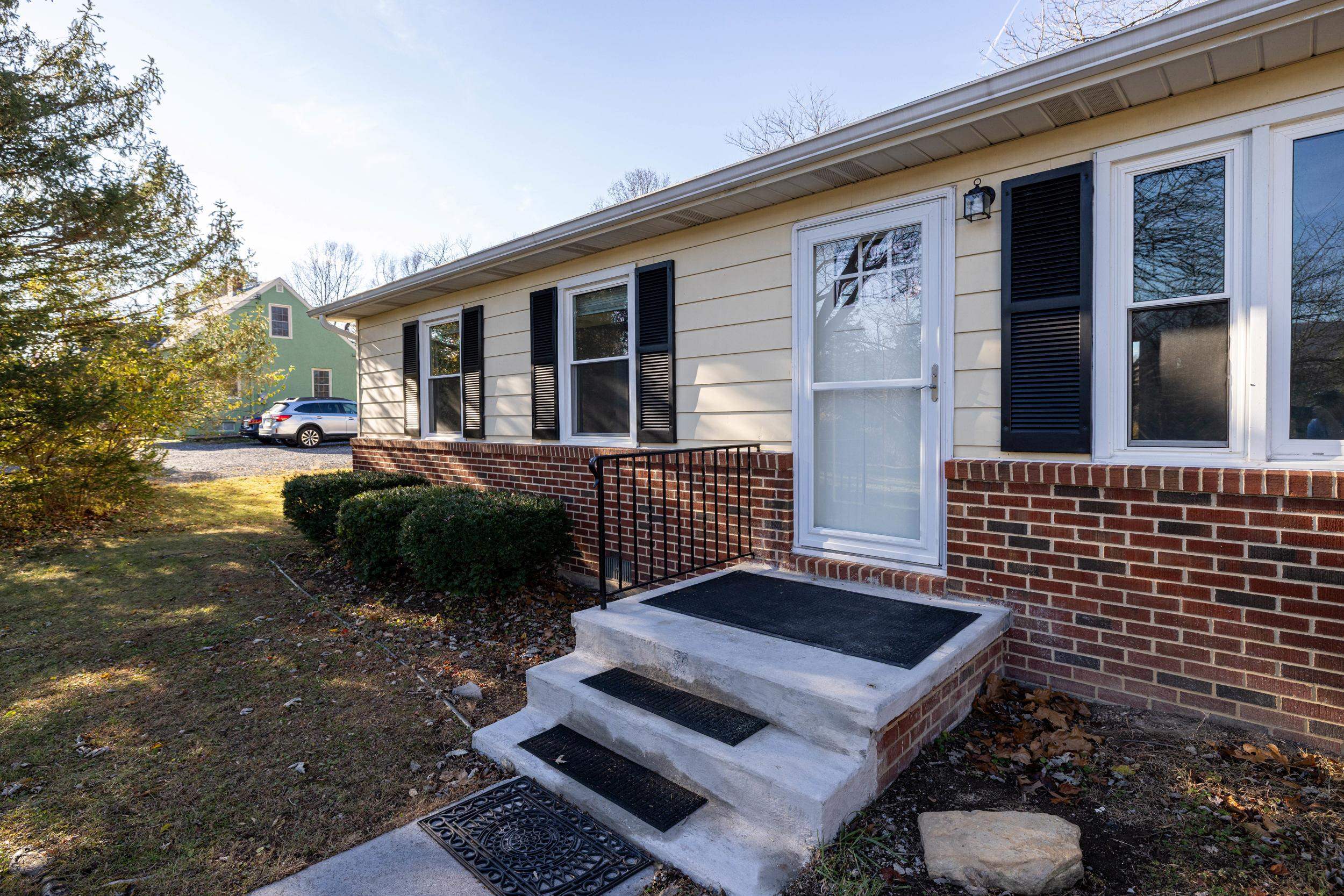 539 LUPTON RD, WOODSTOCK, Virginia 22664, 2 Bedrooms Bedrooms, ,1 BathroomBathrooms,Residential,539 LUPTON RD,671616 MLS # 671616 539 LUPTON RD, WOODSTOCK, Virginia 22664, 2 Bedrooms Bedrooms, ,1 BathroomBathrooms,Residential,539 LUPTON RD,671616 MLS # 671616