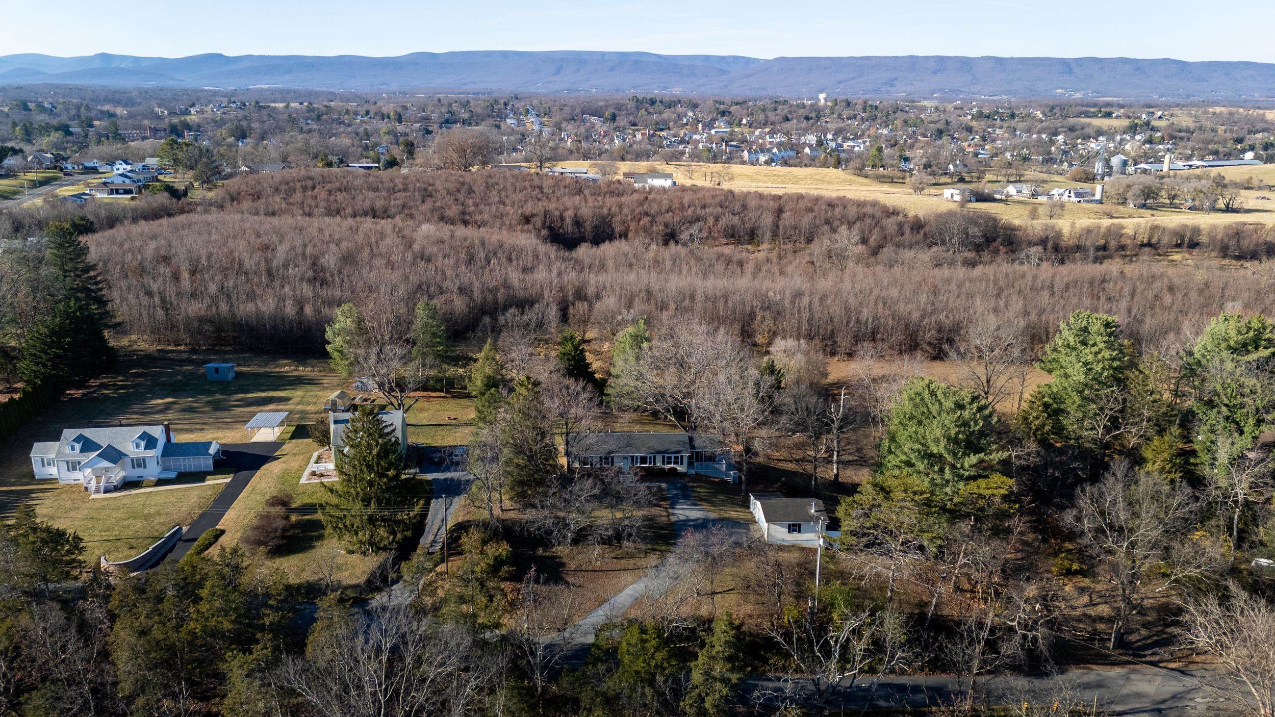 539 LUPTON RD, WOODSTOCK, Virginia 22664, 2 Bedrooms Bedrooms, ,1 BathroomBathrooms,Residential,539 LUPTON RD,671616 MLS # 671616 539 LUPTON RD, WOODSTOCK, Virginia 22664, 2 Bedrooms Bedrooms, ,1 BathroomBathrooms,Residential,539 LUPTON RD,671616 MLS # 671616