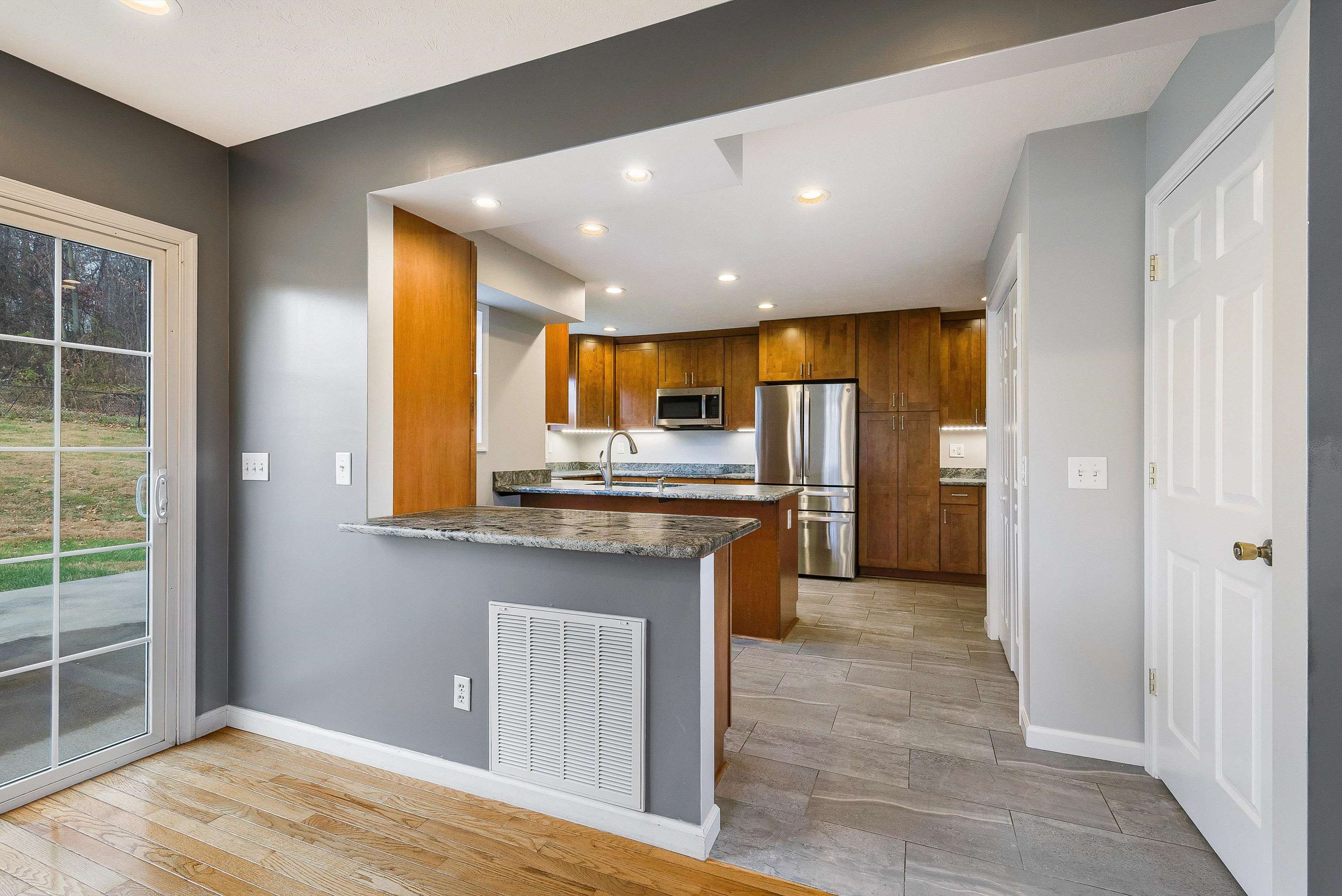 6527 STABLE VIEW LN, TIMBERVILLE, Virginia 22853, 3 Bedrooms Bedrooms, ,3 BathroomsBathrooms,Residential,6527 STABLE VIEW LN,671621 MLS # 671621