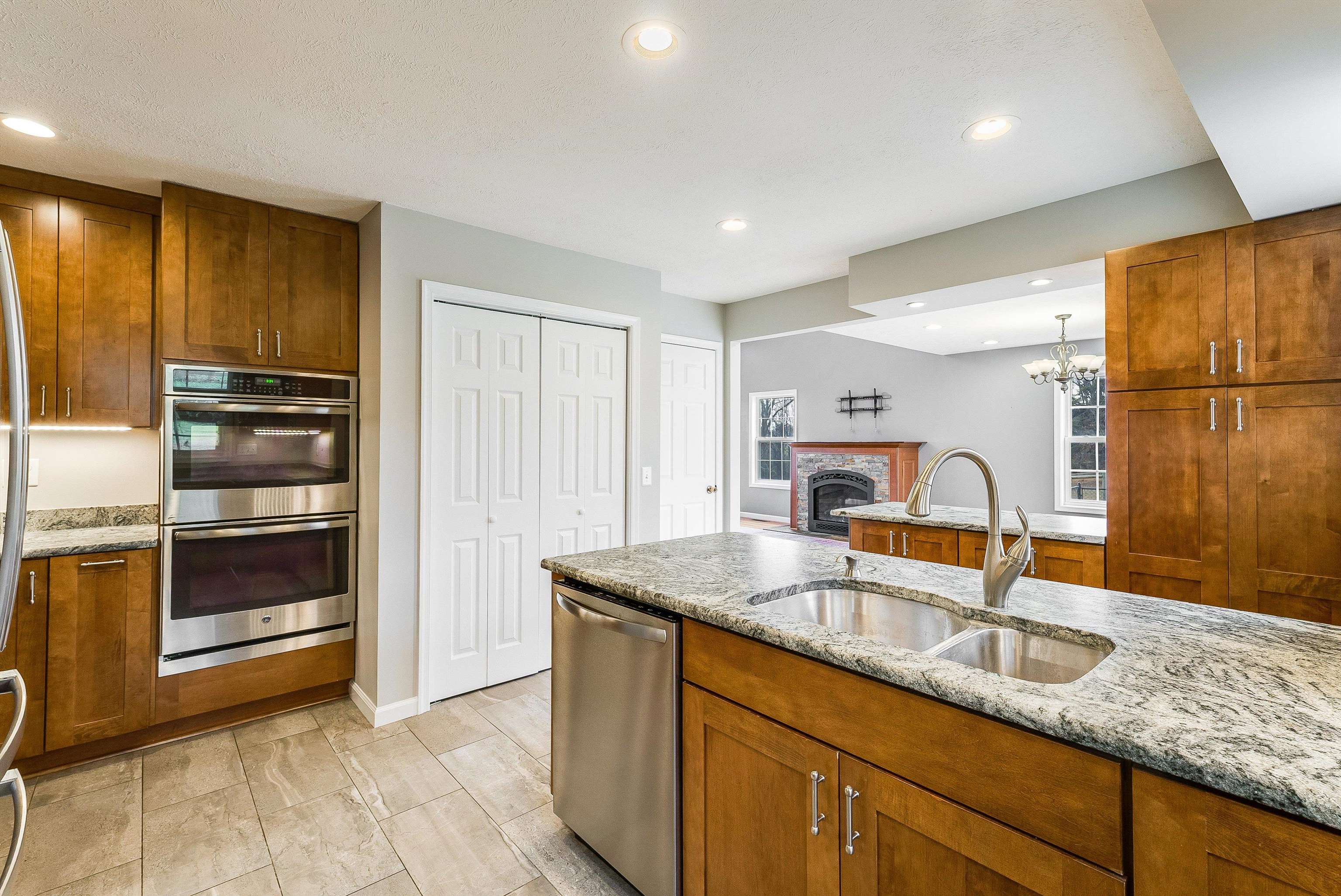 6527 STABLE VIEW LN, TIMBERVILLE, Virginia 22853, 3 Bedrooms Bedrooms, ,3 BathroomsBathrooms,Residential,6527 STABLE VIEW LN,671621 MLS # 671621