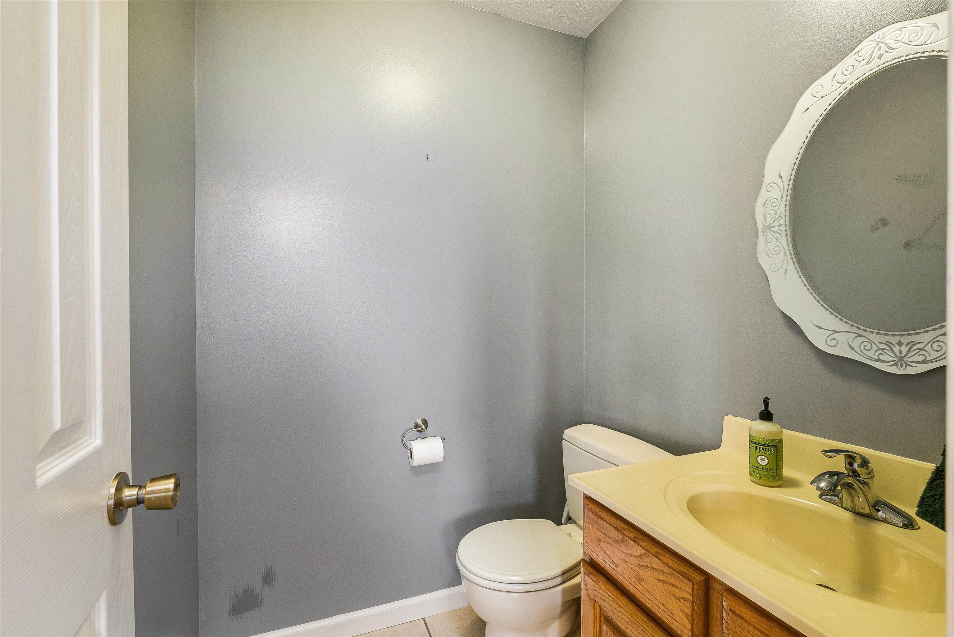 6527 STABLE VIEW LN, TIMBERVILLE, Virginia 22853, 3 Bedrooms Bedrooms, ,3 BathroomsBathrooms,Residential,6527 STABLE VIEW LN,671621 MLS # 671621