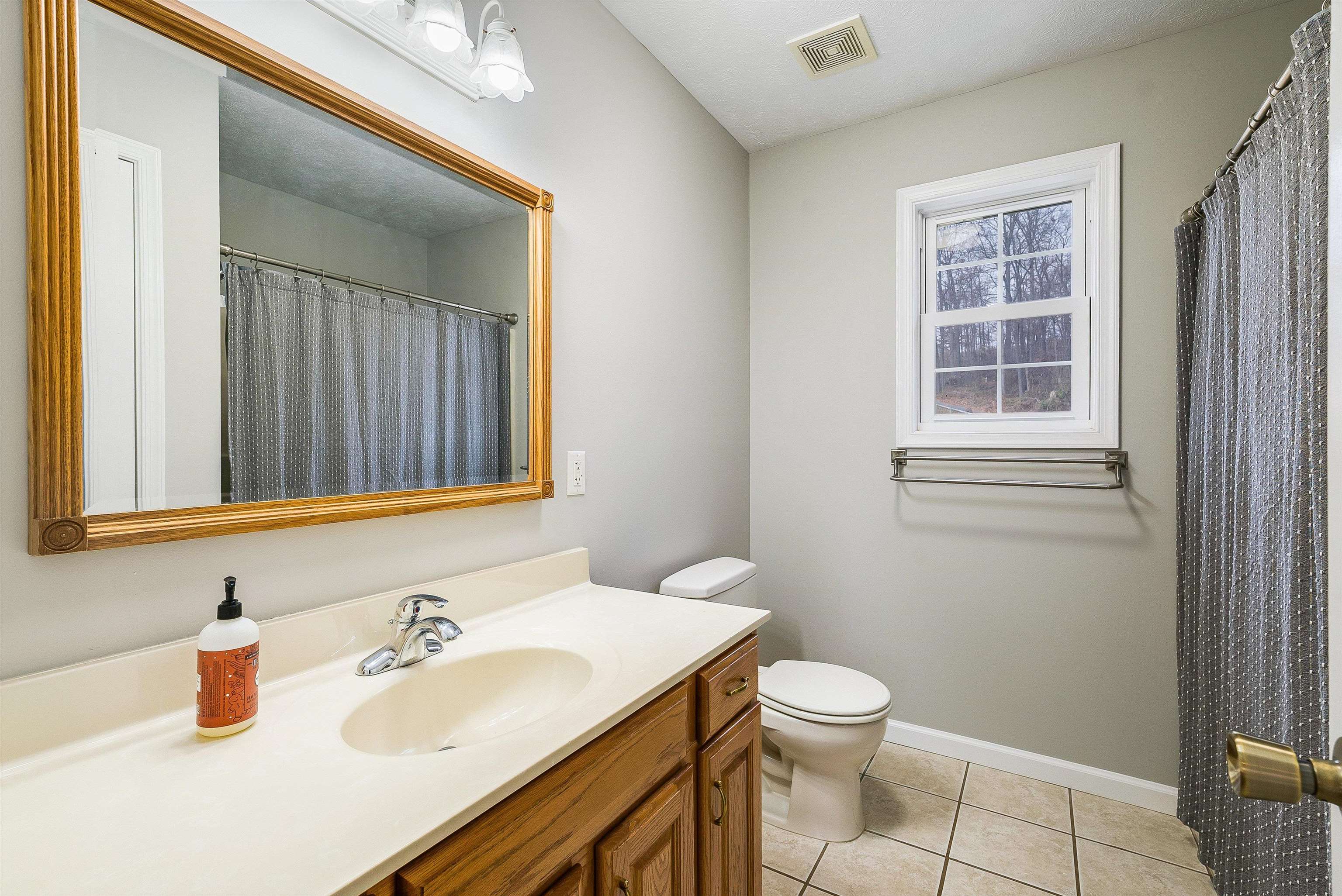 6527 STABLE VIEW LN, TIMBERVILLE, Virginia 22853, 3 Bedrooms Bedrooms, ,3 BathroomsBathrooms,Residential,6527 STABLE VIEW LN,671621 MLS # 671621