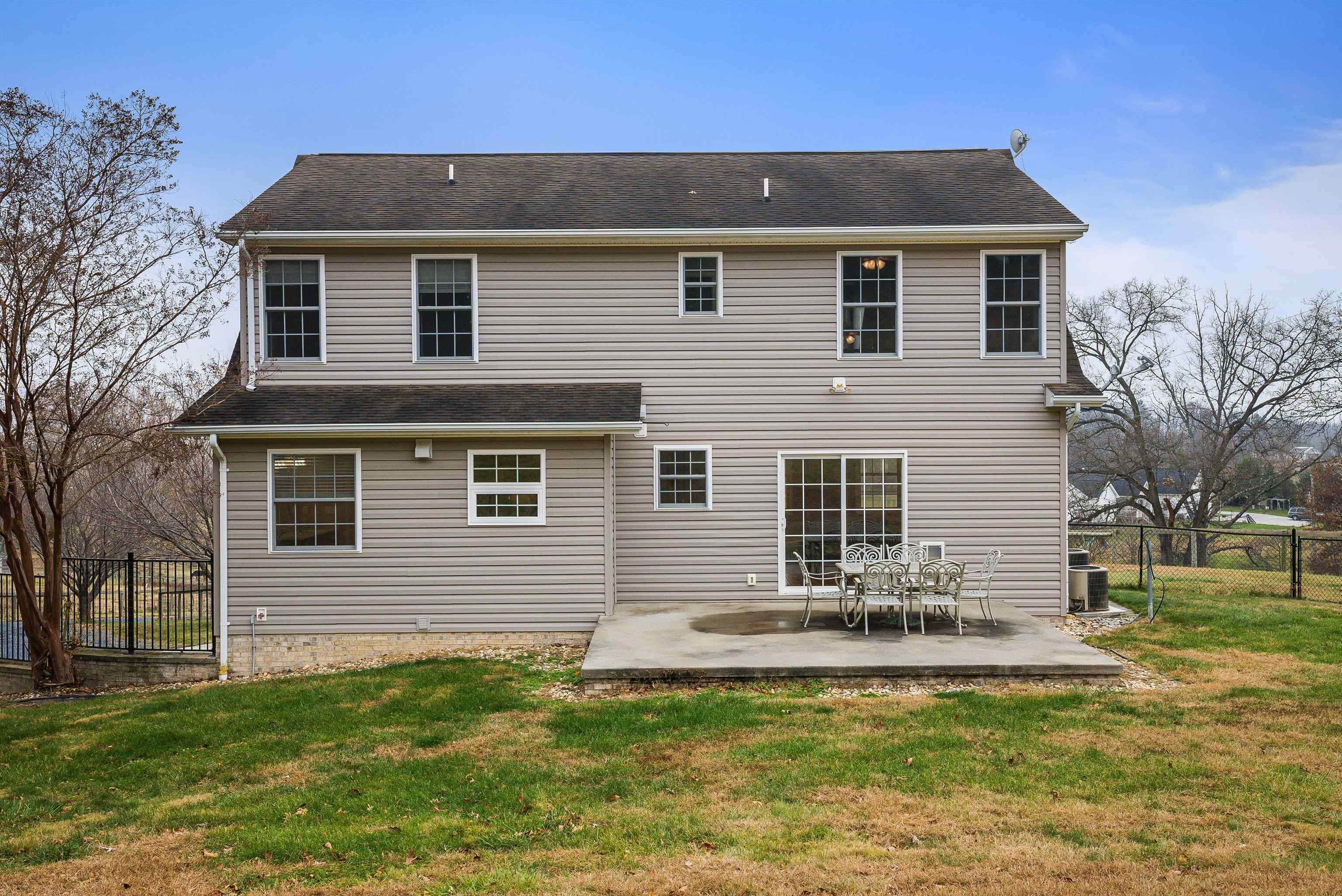 6527 STABLE VIEW LN, TIMBERVILLE, Virginia 22853, 3 Bedrooms Bedrooms, ,3 BathroomsBathrooms,Residential,6527 STABLE VIEW LN,671621 MLS # 671621