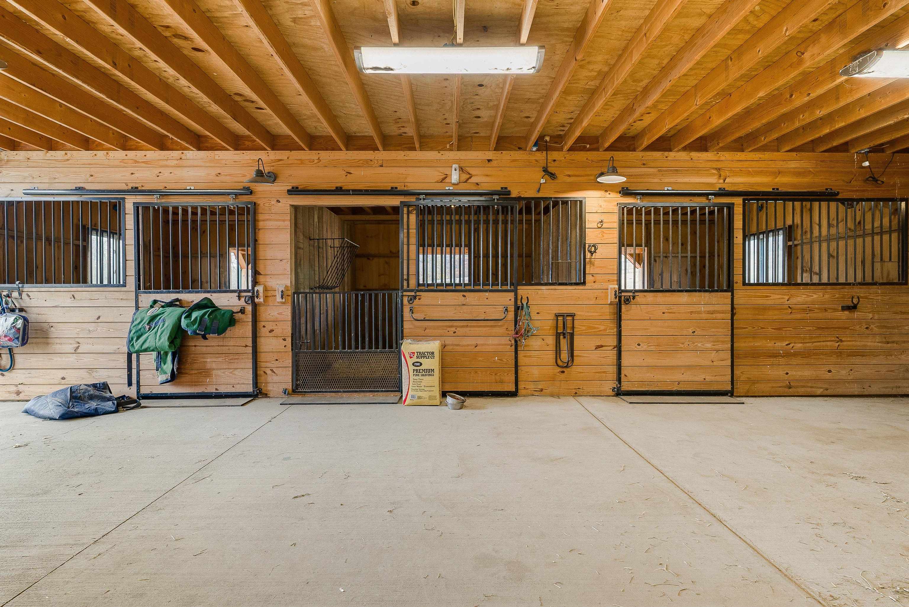 6527 STABLE VIEW LN, TIMBERVILLE, Virginia 22853, 3 Bedrooms Bedrooms, ,3 BathroomsBathrooms,Residential,6527 STABLE VIEW LN,671621 MLS # 671621