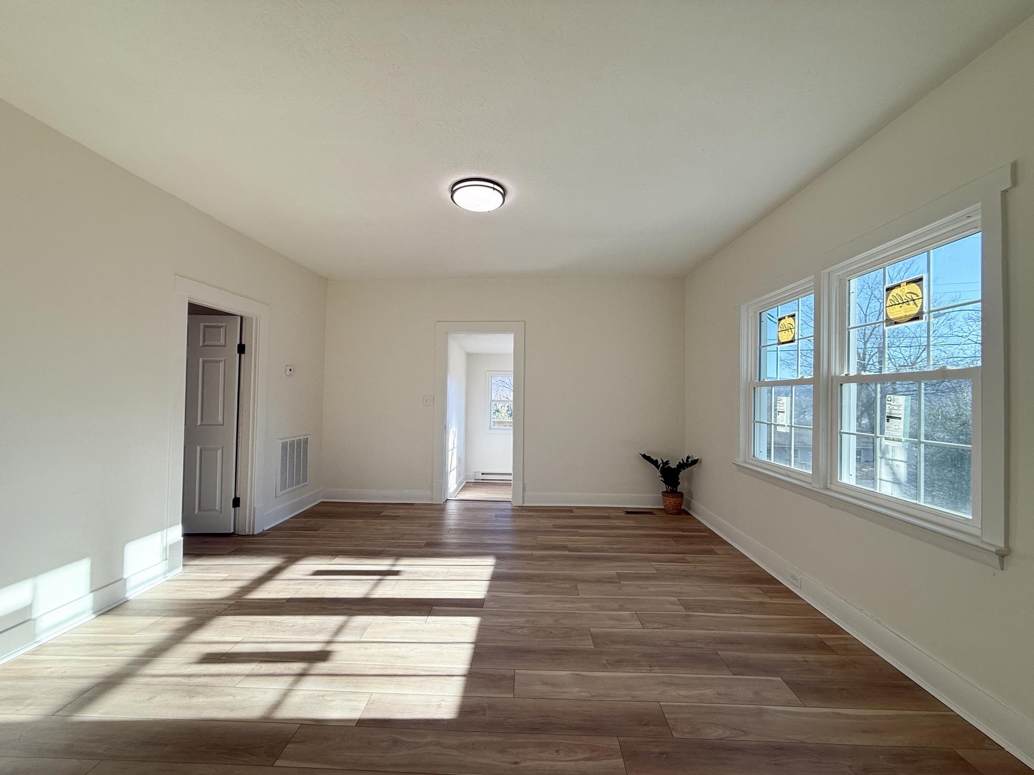 909 GRAYSON AVE, WAYNESBORO, Virginia 22980, 3 Bedrooms Bedrooms, ,2 BathroomsBathrooms,Residential,909 GRAYSON AVE,671622 MLS # 671622 909 GRAYSON AVE, WAYNESBORO, Virginia 22980, 3 Bedrooms Bedrooms, ,2 BathroomsBathrooms,Residential,909 GRAYSON AVE,671622 MLS # 671622