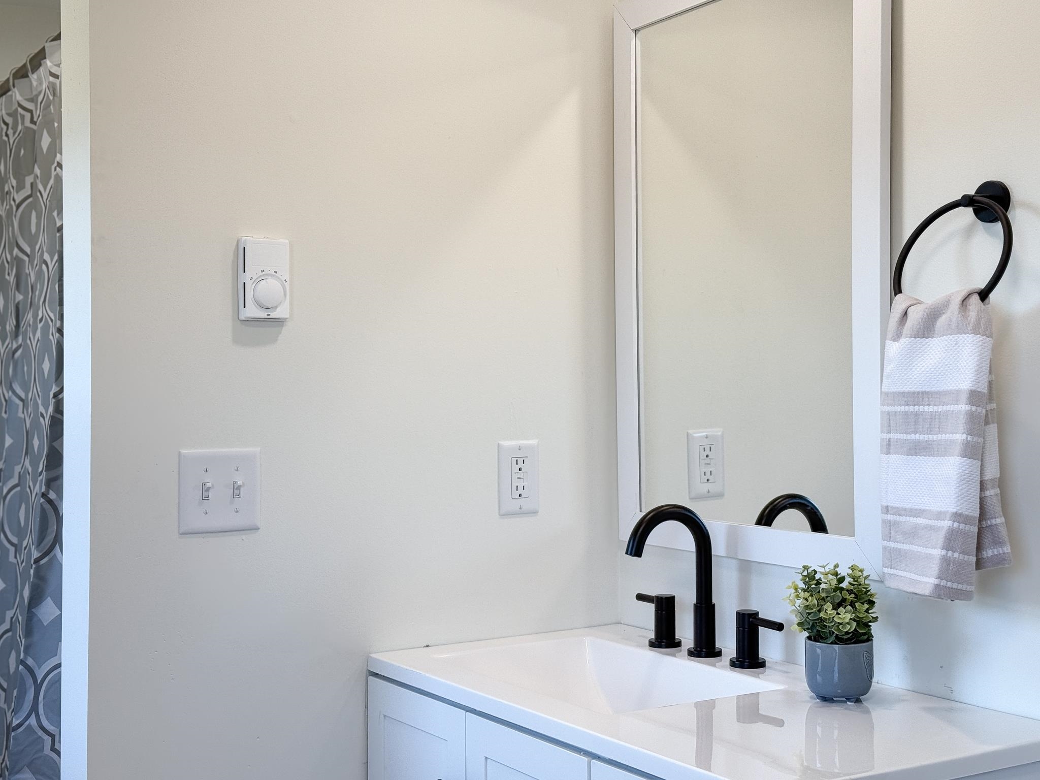 909 GRAYSON AVE, WAYNESBORO, Virginia 22980, 3 Bedrooms Bedrooms, ,2 BathroomsBathrooms,Residential,909 GRAYSON AVE,671622 MLS # 671622 909 GRAYSON AVE, WAYNESBORO, Virginia 22980, 3 Bedrooms Bedrooms, ,2 BathroomsBathrooms,Residential,909 GRAYSON AVE,671622 MLS # 671622