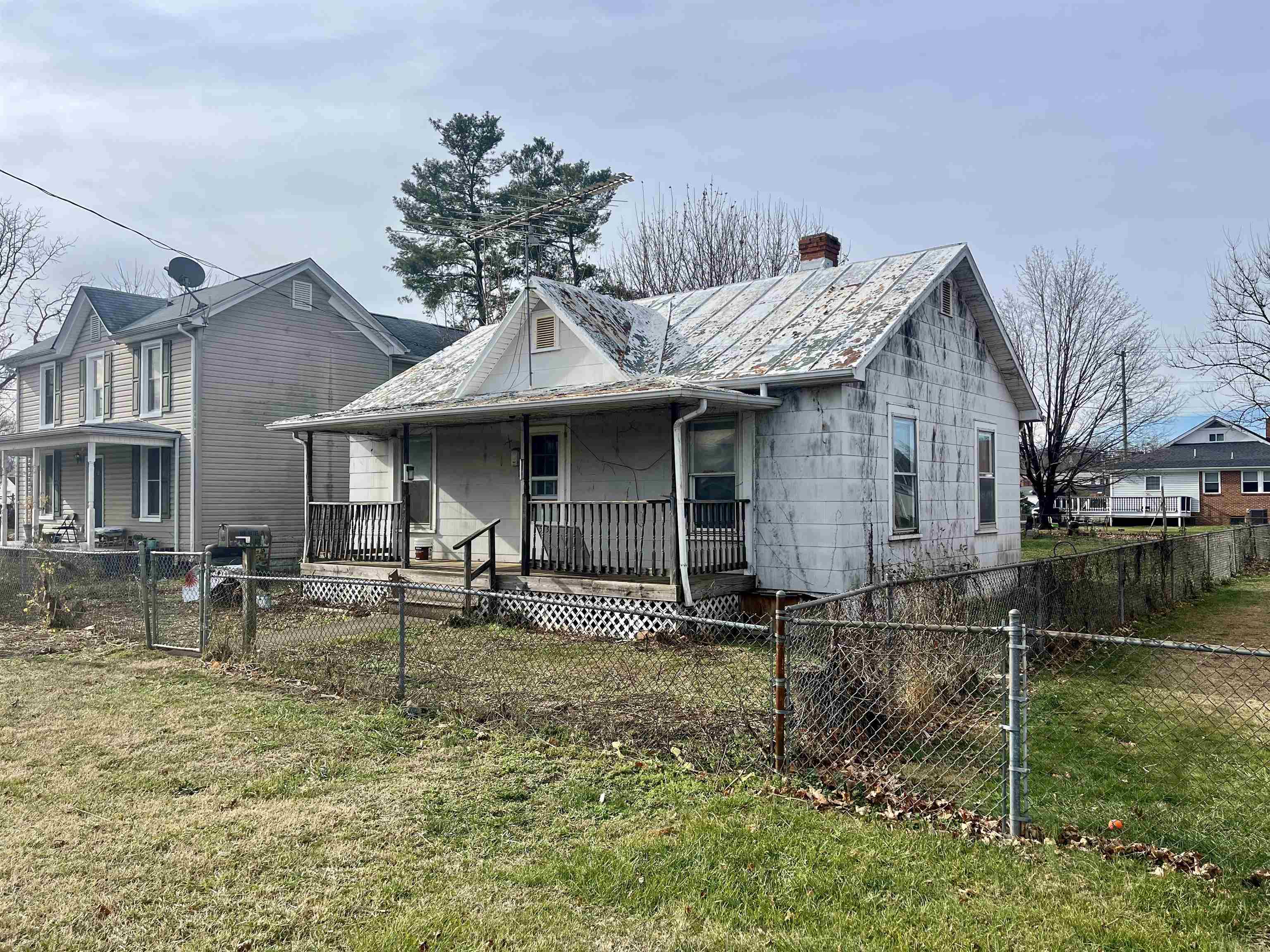 513 N BATH AVE, WAYNESBORO, Virginia 22980, 2 Bedrooms Bedrooms, ,1 BathroomBathrooms,Residential,513 N BATH AVE,671623 MLS # 671623 513 N BATH AVE, WAYNESBORO, Virginia 22980, 2 Bedrooms Bedrooms, ,1 BathroomBathrooms,Residential,513 N BATH AVE,671623 MLS # 671623