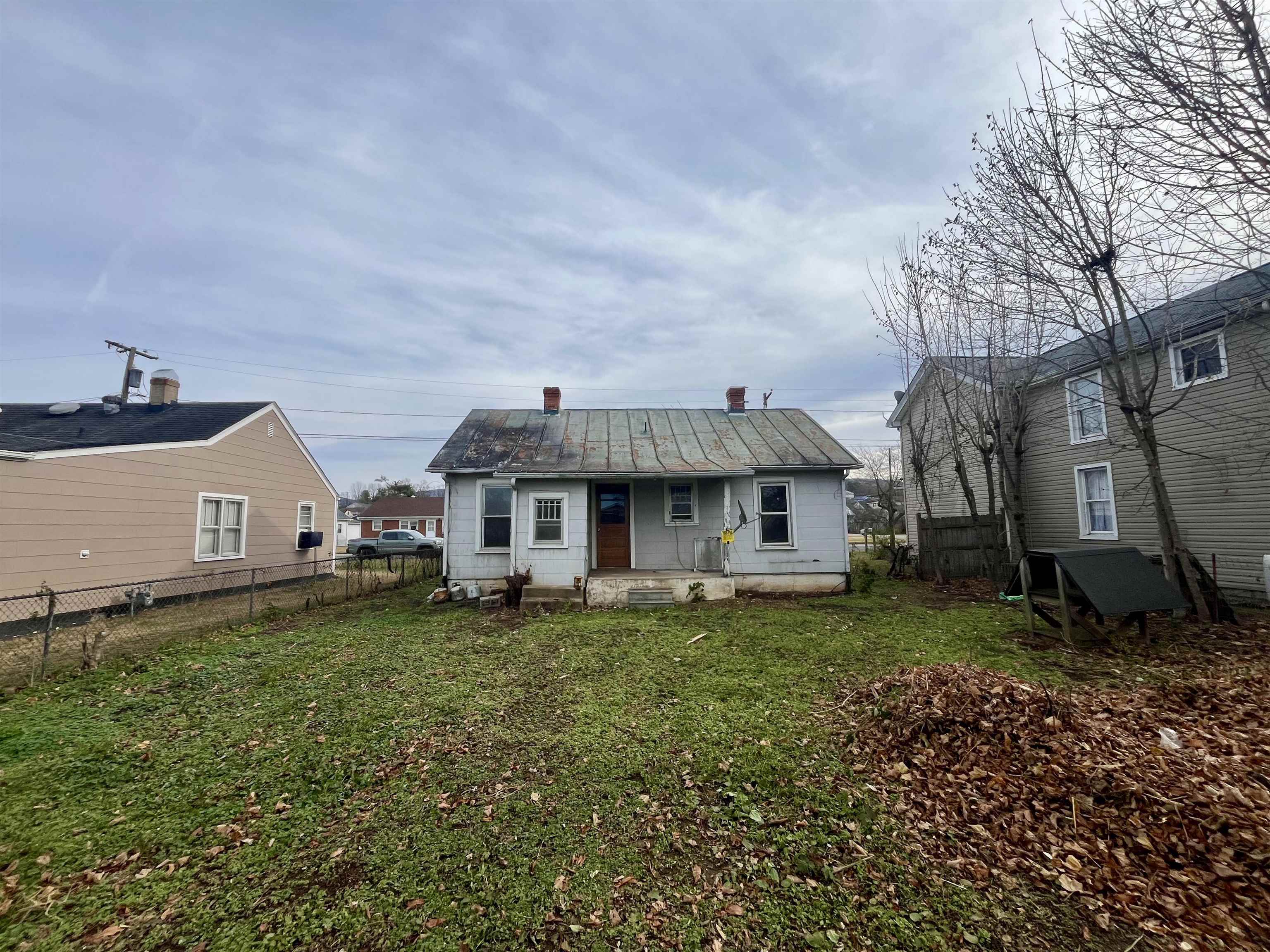 513 N BATH AVE, WAYNESBORO, Virginia 22980, 2 Bedrooms Bedrooms, ,1 BathroomBathrooms,Residential,513 N BATH AVE,671623 MLS # 671623 513 N BATH AVE, WAYNESBORO, Virginia 22980, 2 Bedrooms Bedrooms, ,1 BathroomBathrooms,Residential,513 N BATH AVE,671623 MLS # 671623