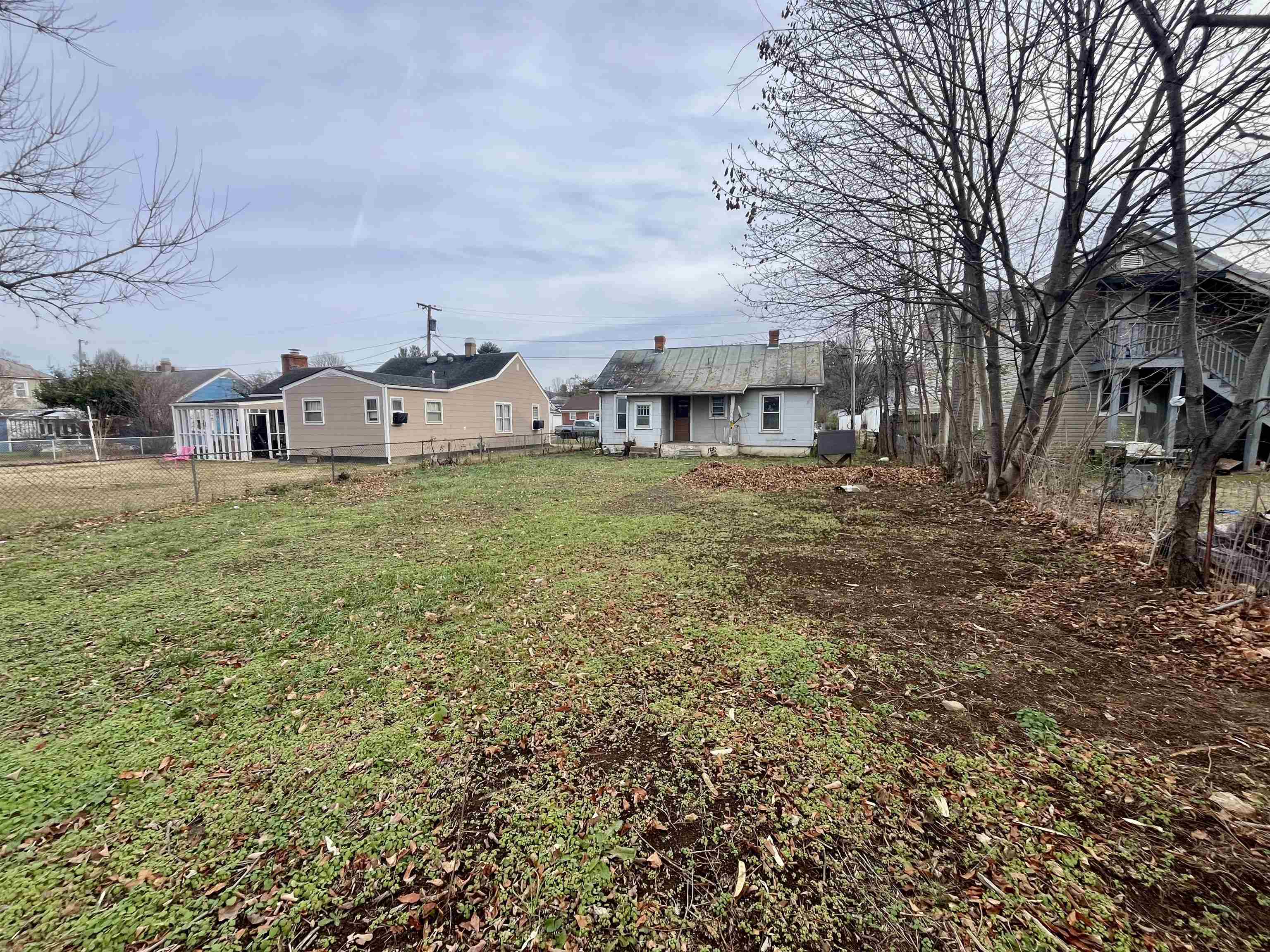 513 N BATH AVE, WAYNESBORO, Virginia 22980, 2 Bedrooms Bedrooms, ,1 BathroomBathrooms,Residential,513 N BATH AVE,671623 MLS # 671623 513 N BATH AVE, WAYNESBORO, Virginia 22980, 2 Bedrooms Bedrooms, ,1 BathroomBathrooms,Residential,513 N BATH AVE,671623 MLS # 671623