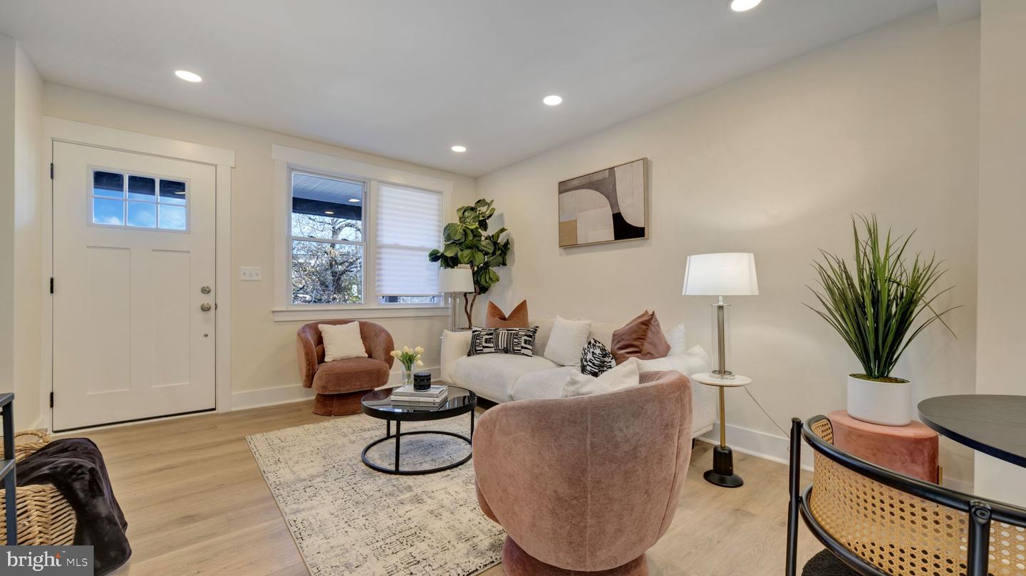 5543 CENTRAL AVE SE, WASHINGTON, District Of Columbia 20019, 3 Bedrooms Bedrooms, ,2 BathroomsBathrooms,Residential,For sale,5543 CENTRAL AVE SE,DCDC2230526 MLS # DCDC2230526