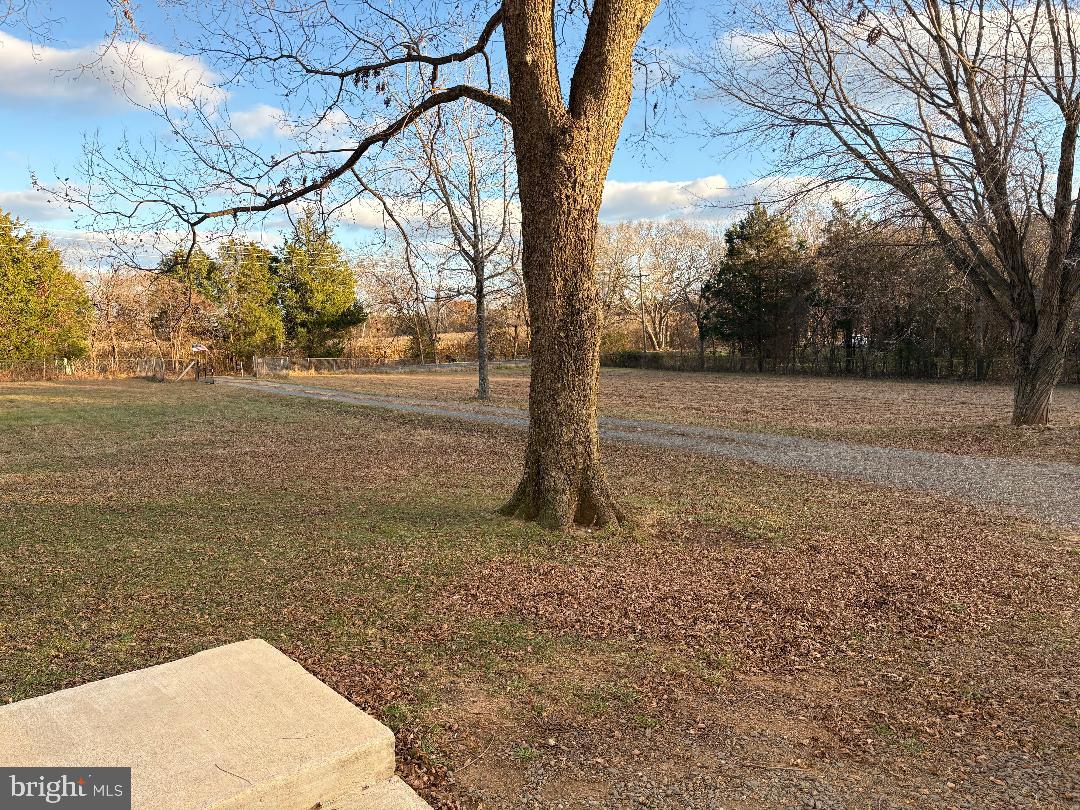 1251 HARTWOOD RD, FREDERICKSBURG, Virginia 22406, 4 Bedrooms Bedrooms, ,3 BathroomsBathrooms,Residential,For sale,1251 HARTWOOD RD,VAST2044122 MLS # VAST2044122