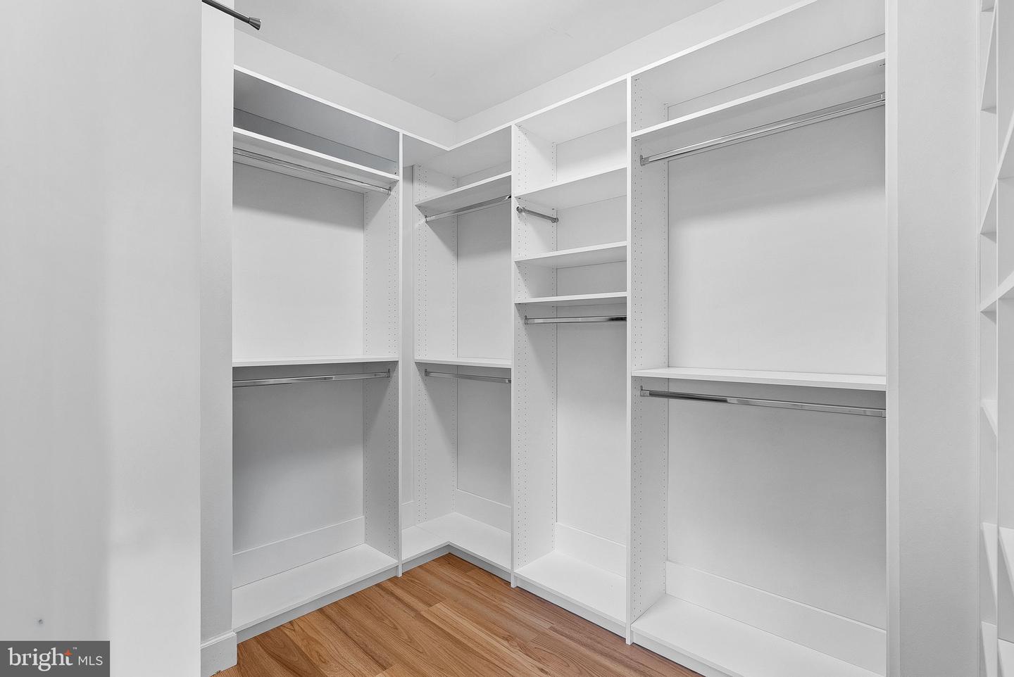 5159 RIDGEVIEW RETREAT DR, CHANTILLY, Virginia 20151, 3 Bedrooms Bedrooms, ,2 BathroomsBathrooms,Residential,For sale,5159 RIDGEVIEW RETREAT DR,VAFX2278494 MLS # VAFX2278494 5159 RIDGEVIEW RETREAT DR, CHANTILLY, Virginia 20151, 3 Bedrooms Bedrooms, ,2 BathroomsBathrooms,Residential,For sale,5159 RIDGEVIEW RETREAT DR,VAFX2278494 MLS # VAFX2278494