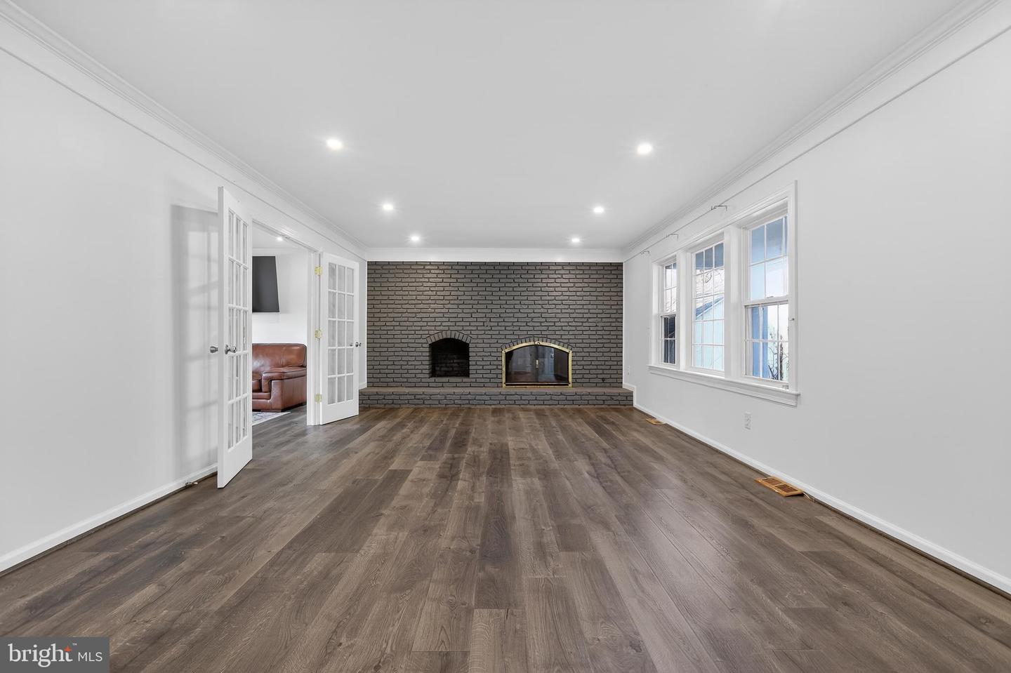 1857 HUNTER MILL RD, VIENNA, Virginia 22182, 4 Bedrooms Bedrooms, ,2 BathroomsBathrooms,Residential,For sale,1857 HUNTER MILL RD,VAFX2278606 MLS # VAFX2278606