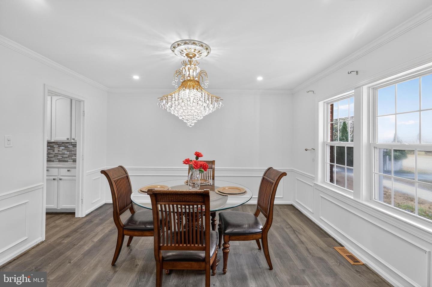 1857 HUNTER MILL RD, VIENNA, Virginia 22182, 4 Bedrooms Bedrooms, ,2 BathroomsBathrooms,Residential,For sale,1857 HUNTER MILL RD,VAFX2278606 MLS # VAFX2278606