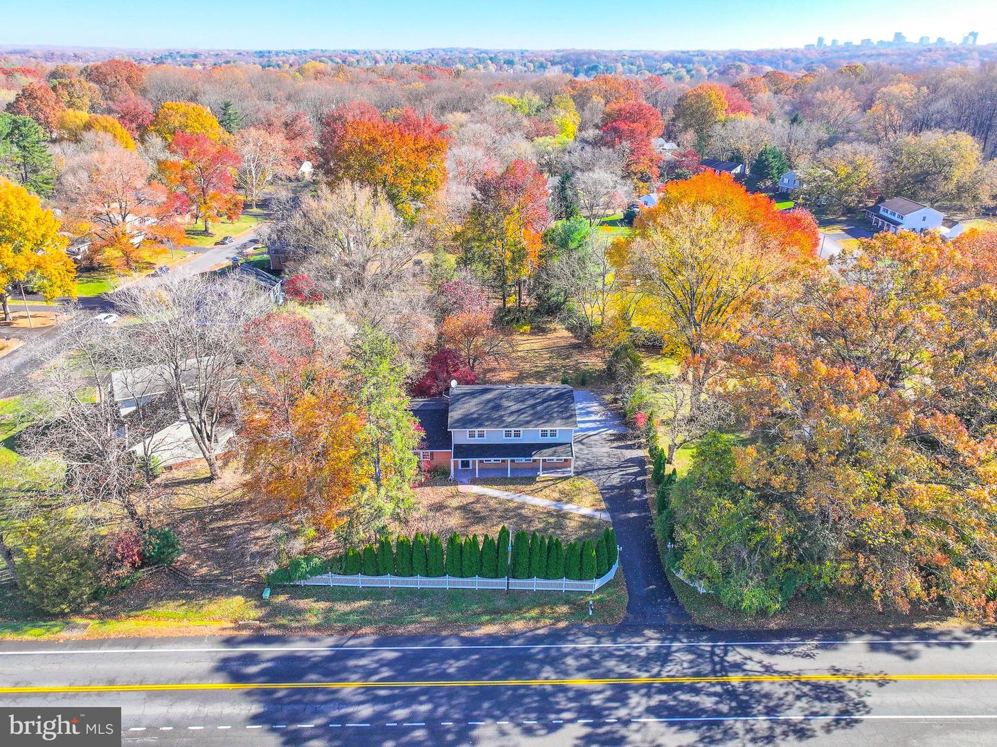 1857 HUNTER MILL RD, VIENNA, Virginia 22182, 4 Bedrooms Bedrooms, ,2 BathroomsBathrooms,Residential,For sale,1857 HUNTER MILL RD,VAFX2278606 MLS # VAFX2278606