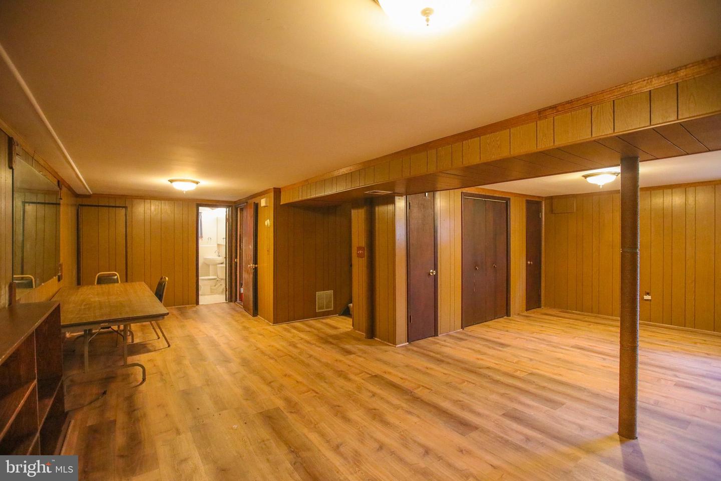 8815 JANDELL RD, LORTON, Virginia 22079, 3 Bedrooms Bedrooms, ,2 BathroomsBathrooms,Residential,For sale,8815 JANDELL RD,VAFX2278910 MLS # VAFX2278910