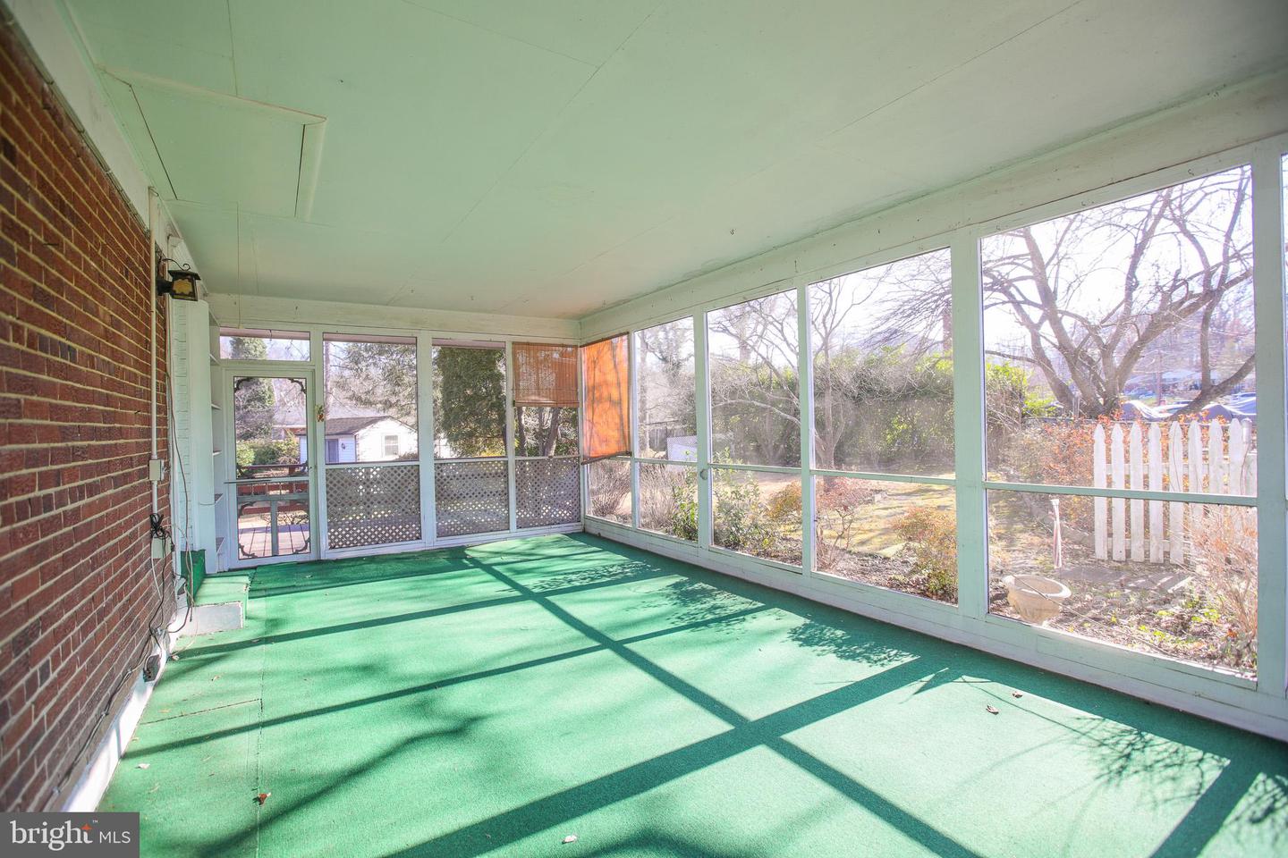 8815 JANDELL RD, LORTON, Virginia 22079, 3 Bedrooms Bedrooms, ,2 BathroomsBathrooms,Residential,For sale,8815 JANDELL RD,VAFX2278910 MLS # VAFX2278910