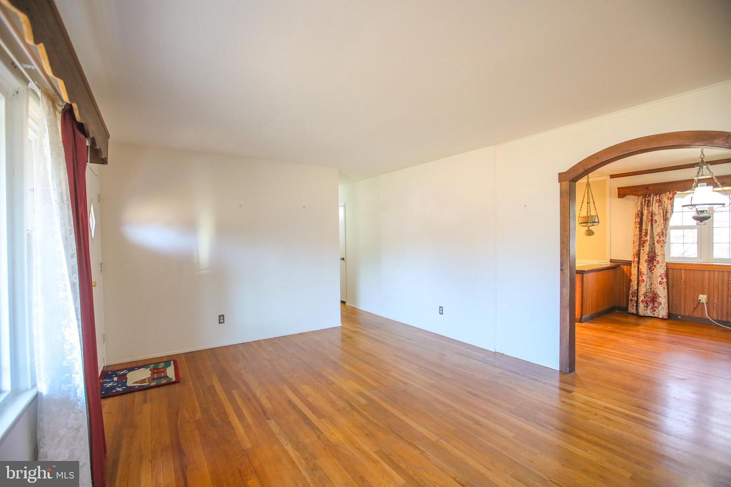 8815 JANDELL RD, LORTON, Virginia 22079, 3 Bedrooms Bedrooms, ,2 BathroomsBathrooms,Residential,For sale,8815 JANDELL RD,VAFX2278910 MLS # VAFX2278910