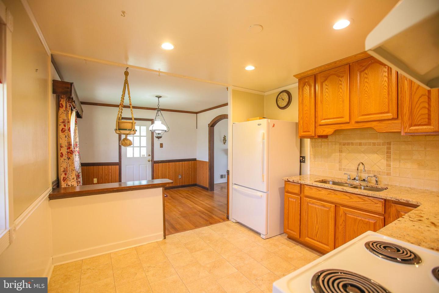 8815 JANDELL RD, LORTON, Virginia 22079, 3 Bedrooms Bedrooms, ,2 BathroomsBathrooms,Residential,For sale,8815 JANDELL RD,VAFX2278910 MLS # VAFX2278910