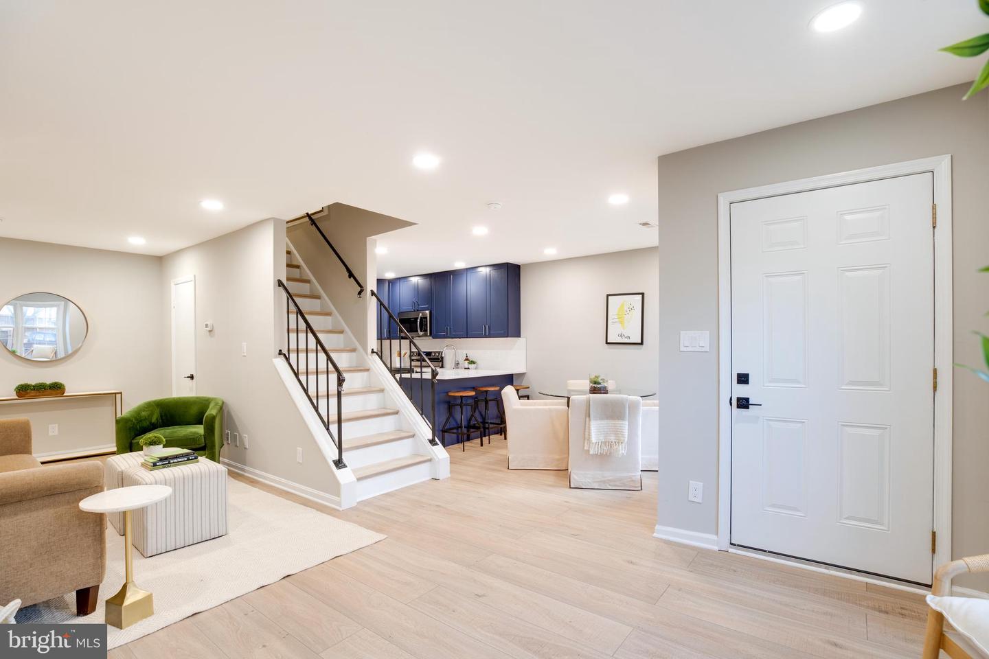 6080 DEER HILL CT, CENTREVILLE, Virginia 20121, 2 Bedrooms Bedrooms, ,1 BathroomBathrooms,Residential,For sale,6080 DEER HILL CT,VAFX2279006 MLS # VAFX2279006