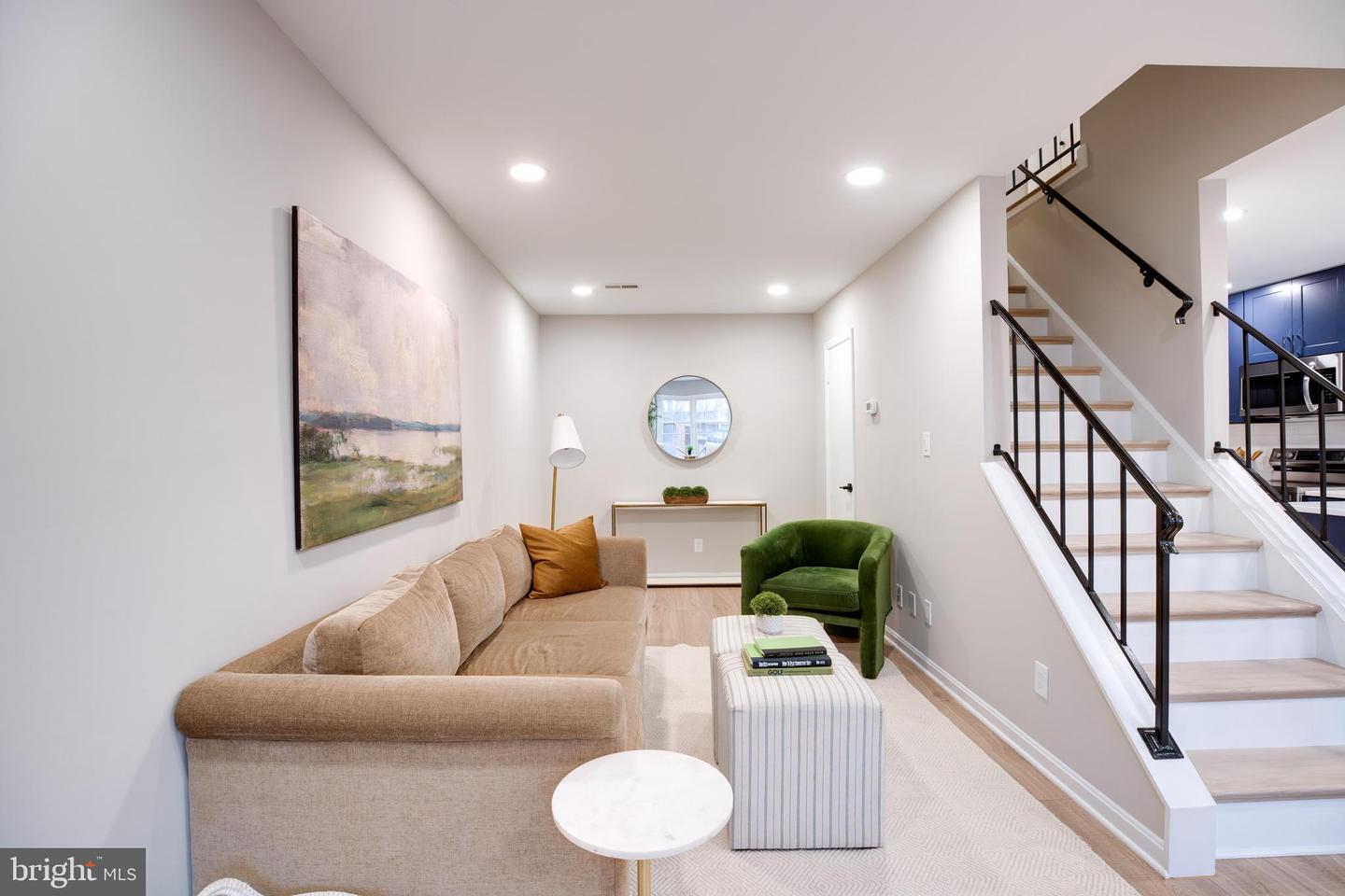 6080 DEER HILL CT, CENTREVILLE, Virginia 20121, 2 Bedrooms Bedrooms, ,1 BathroomBathrooms,Residential,For sale,6080 DEER HILL CT,VAFX2279006 MLS # VAFX2279006