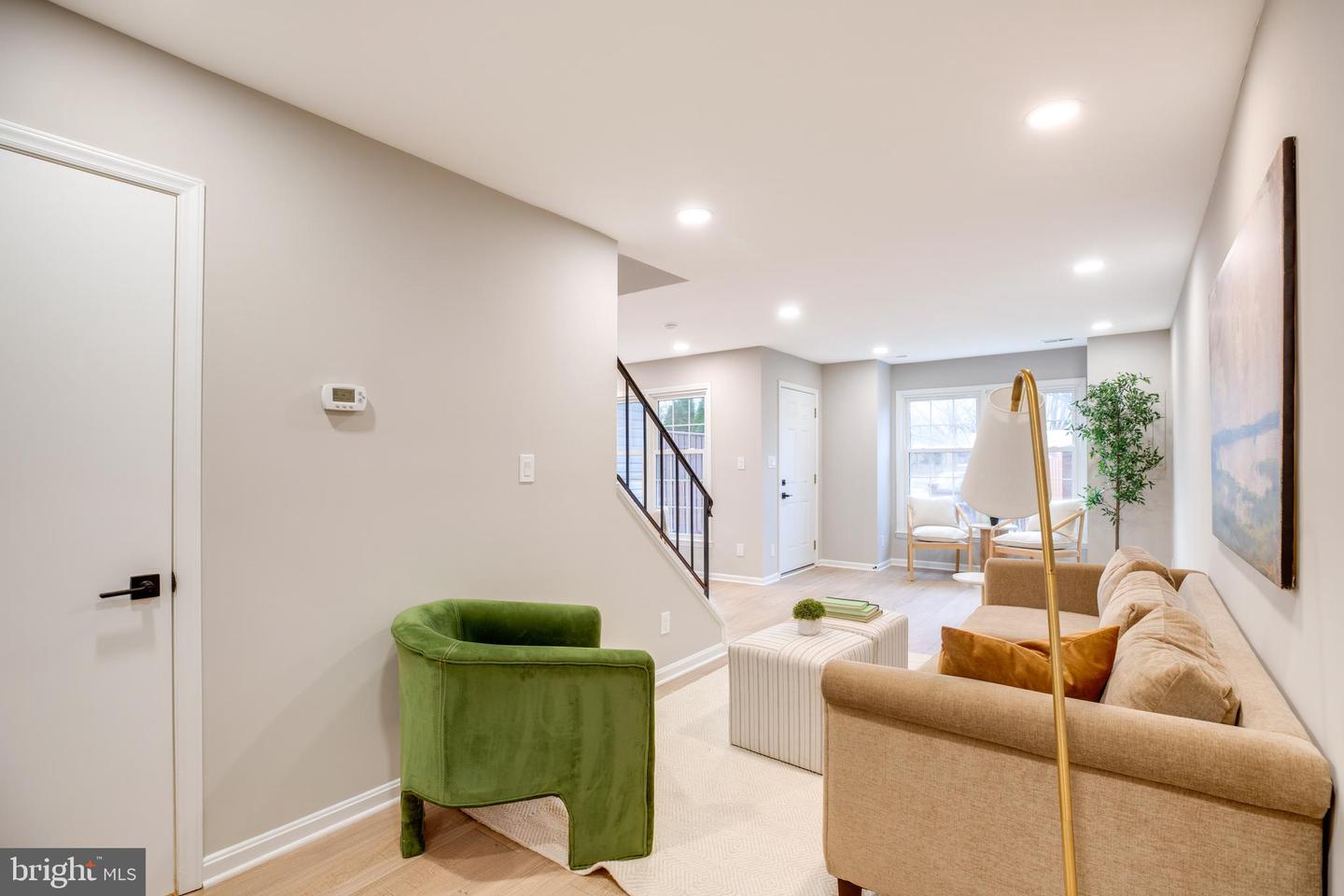 6080 DEER HILL CT, CENTREVILLE, Virginia 20121, 2 Bedrooms Bedrooms, ,1 BathroomBathrooms,Residential,For sale,6080 DEER HILL CT,VAFX2279006 MLS # VAFX2279006